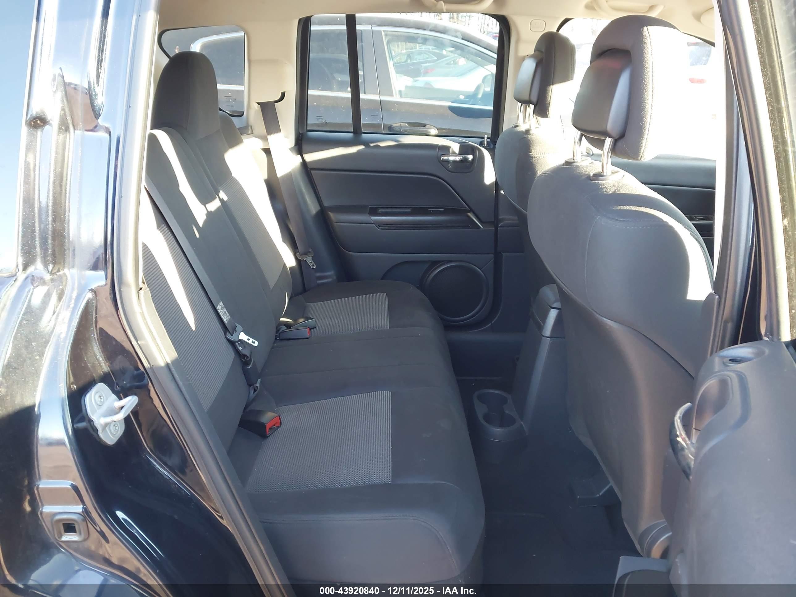 JEEP COMPASS image 8