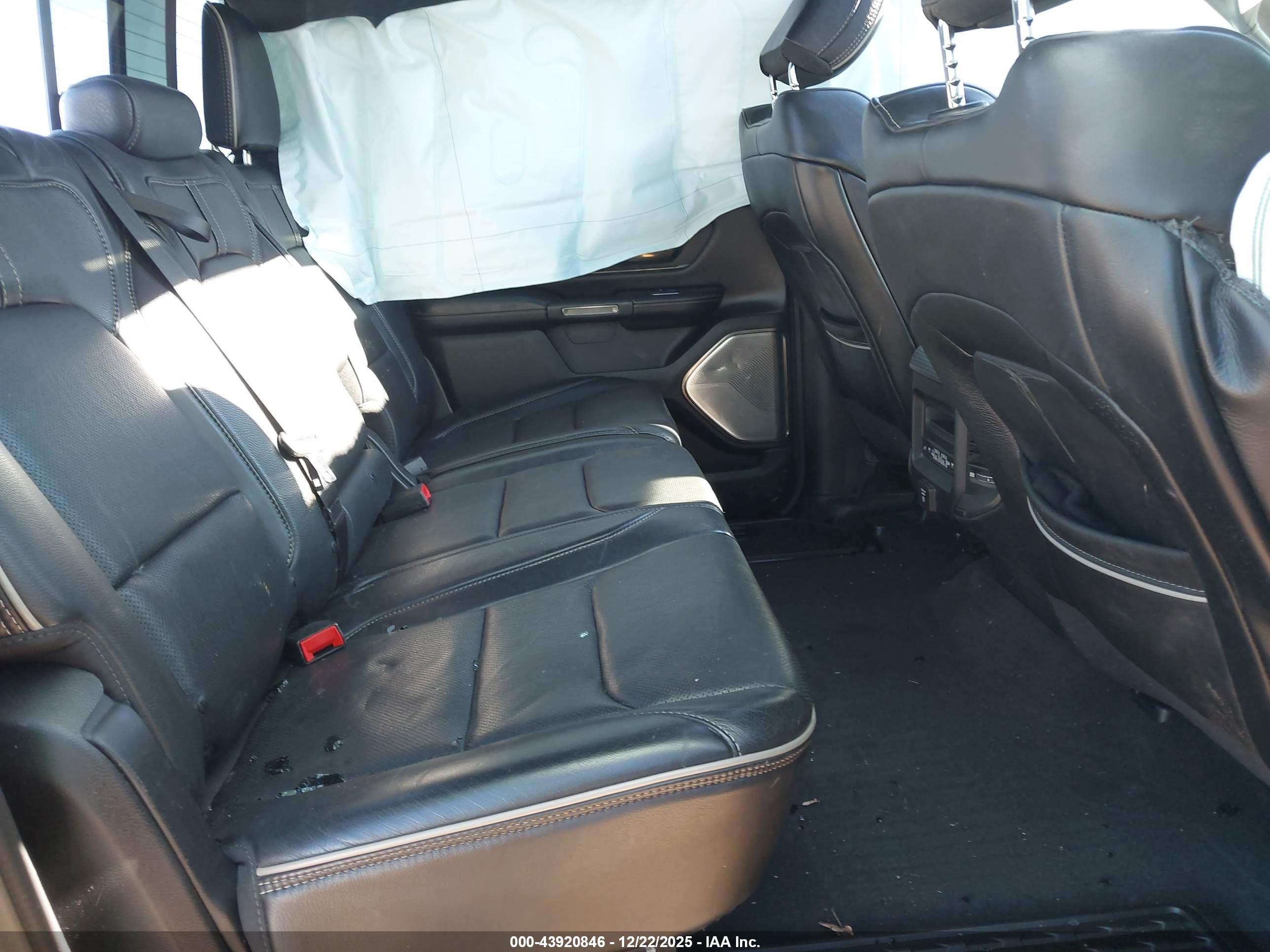 RAM 1500 image 8
