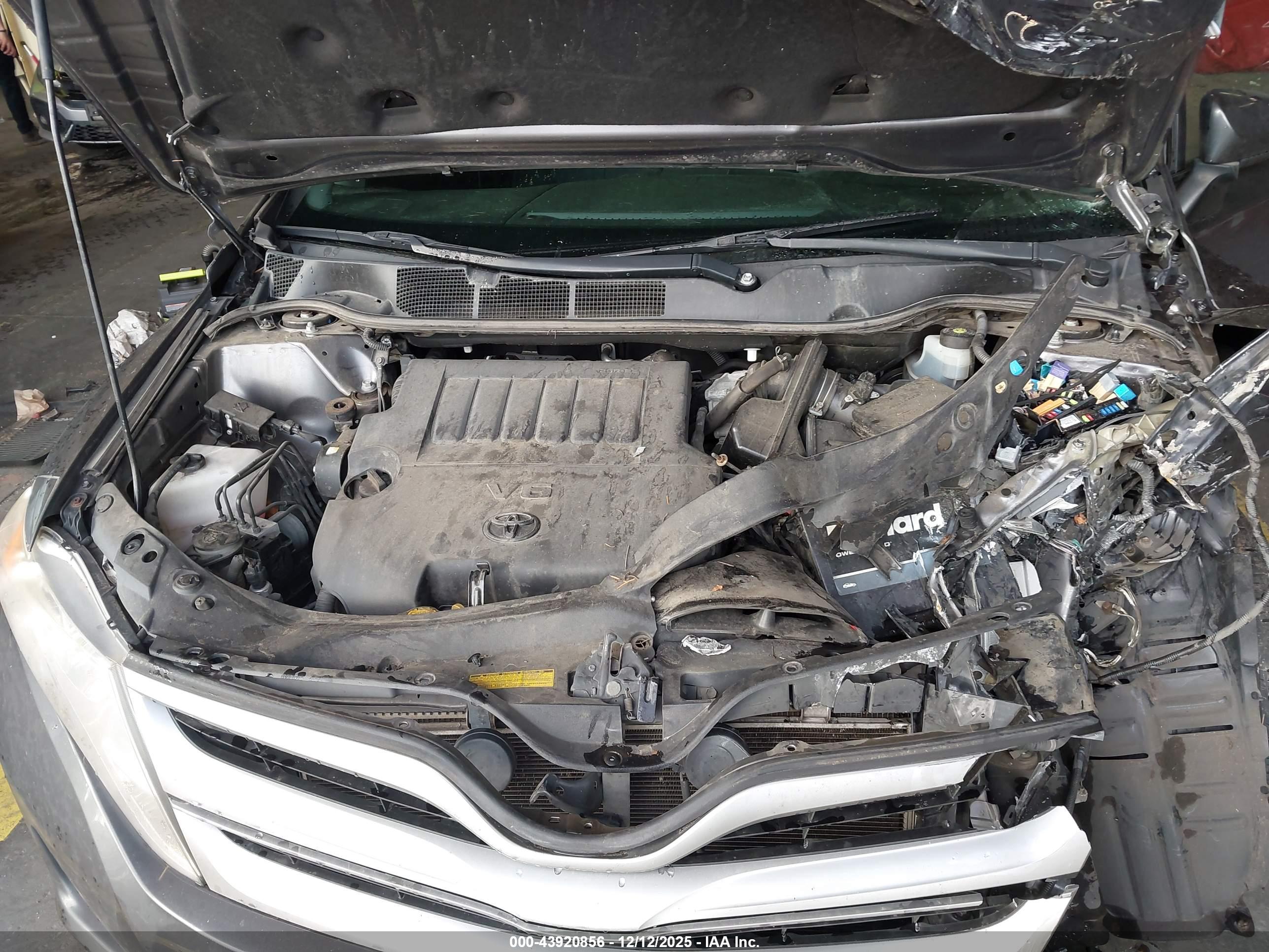 TOYOTA VENZA image 10