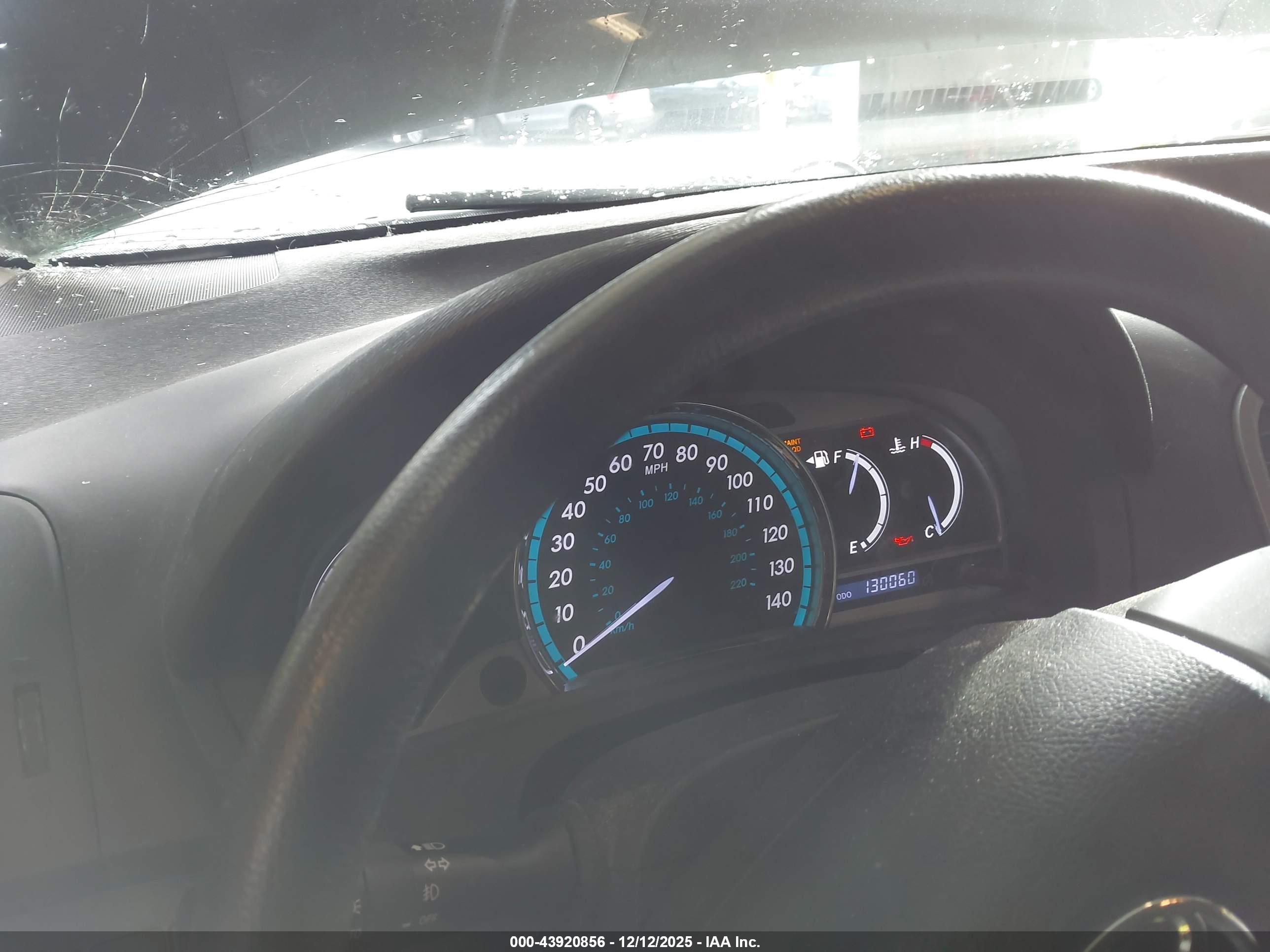 TOYOTA VENZA image 7