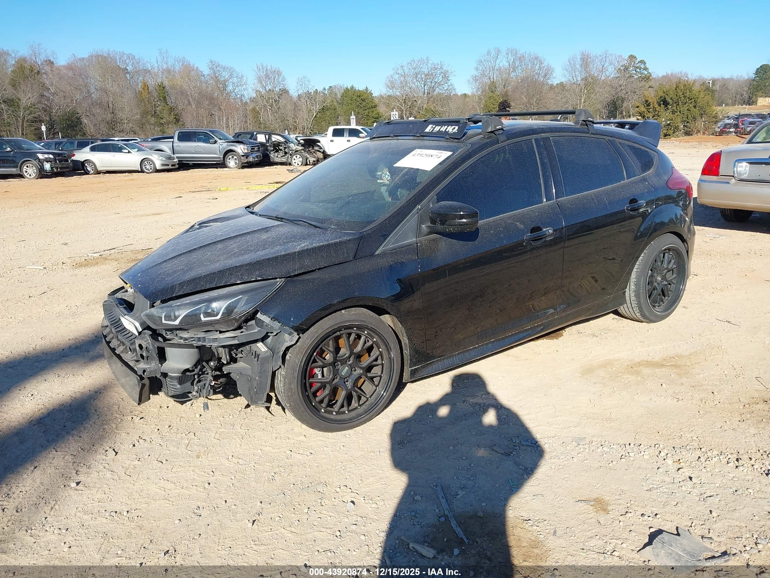 FORD FOCUS image 2