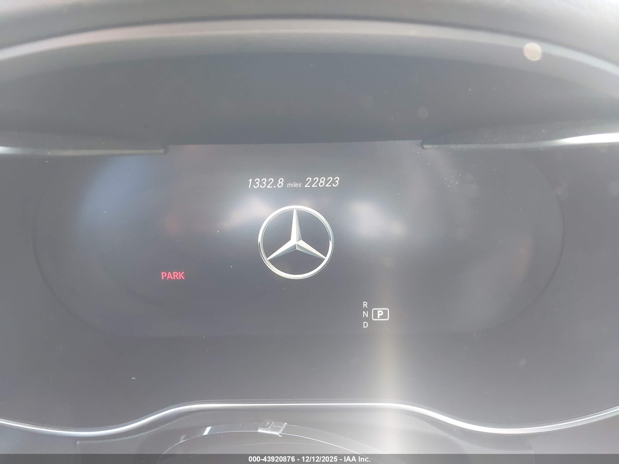 MERCEDES-BENZ GLC image 7