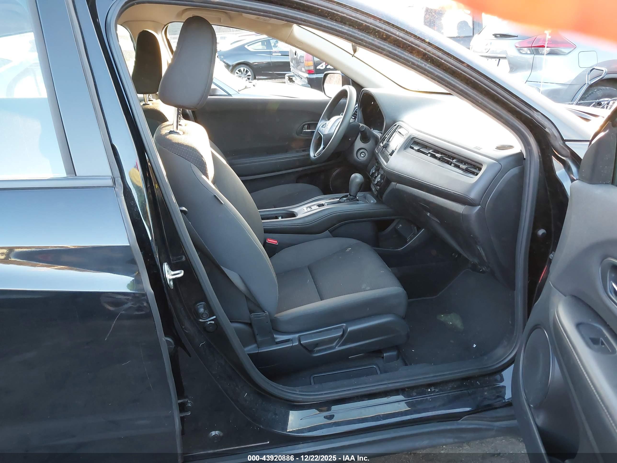 HONDA HR-V image 5