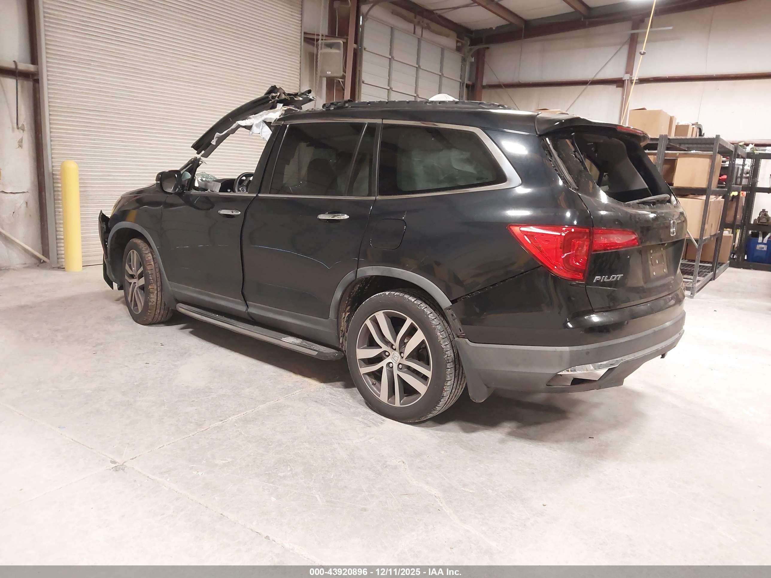 HONDA PILOT image 3