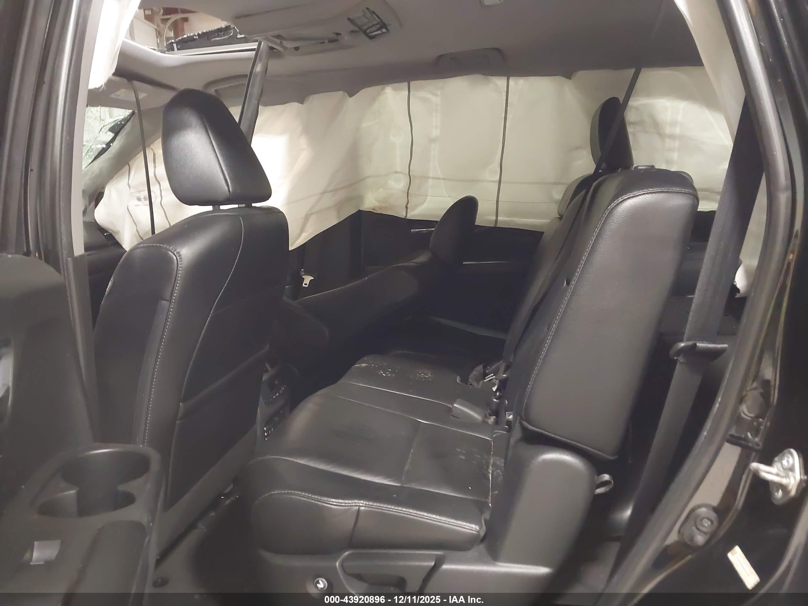 HONDA PILOT image 8