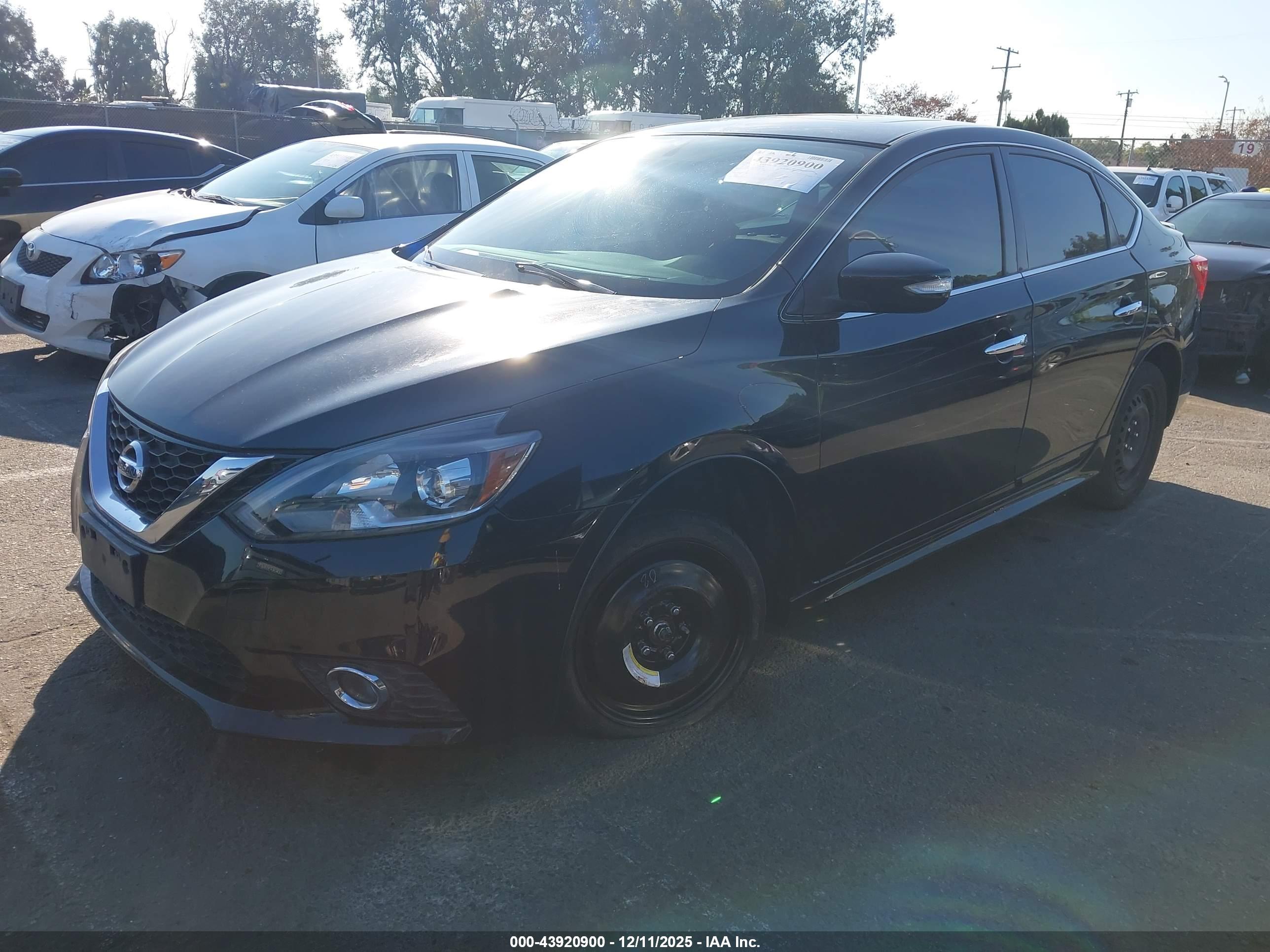 NISSAN SENTRA image 2