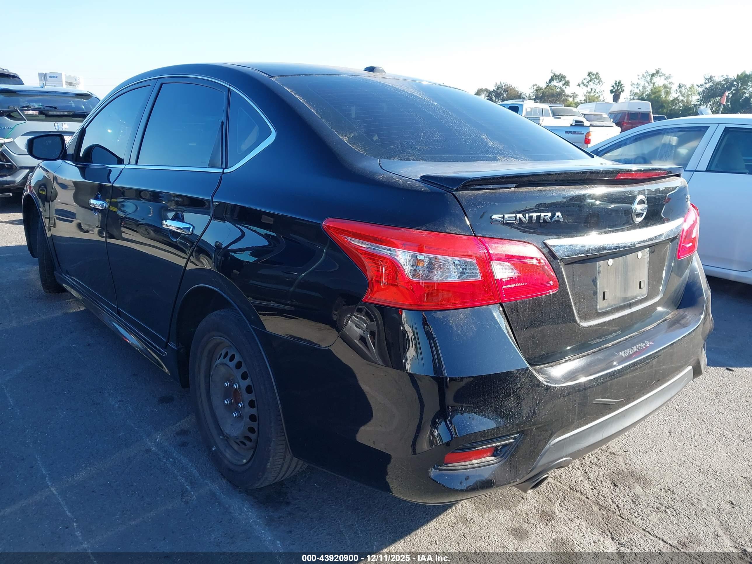 NISSAN SENTRA image 3