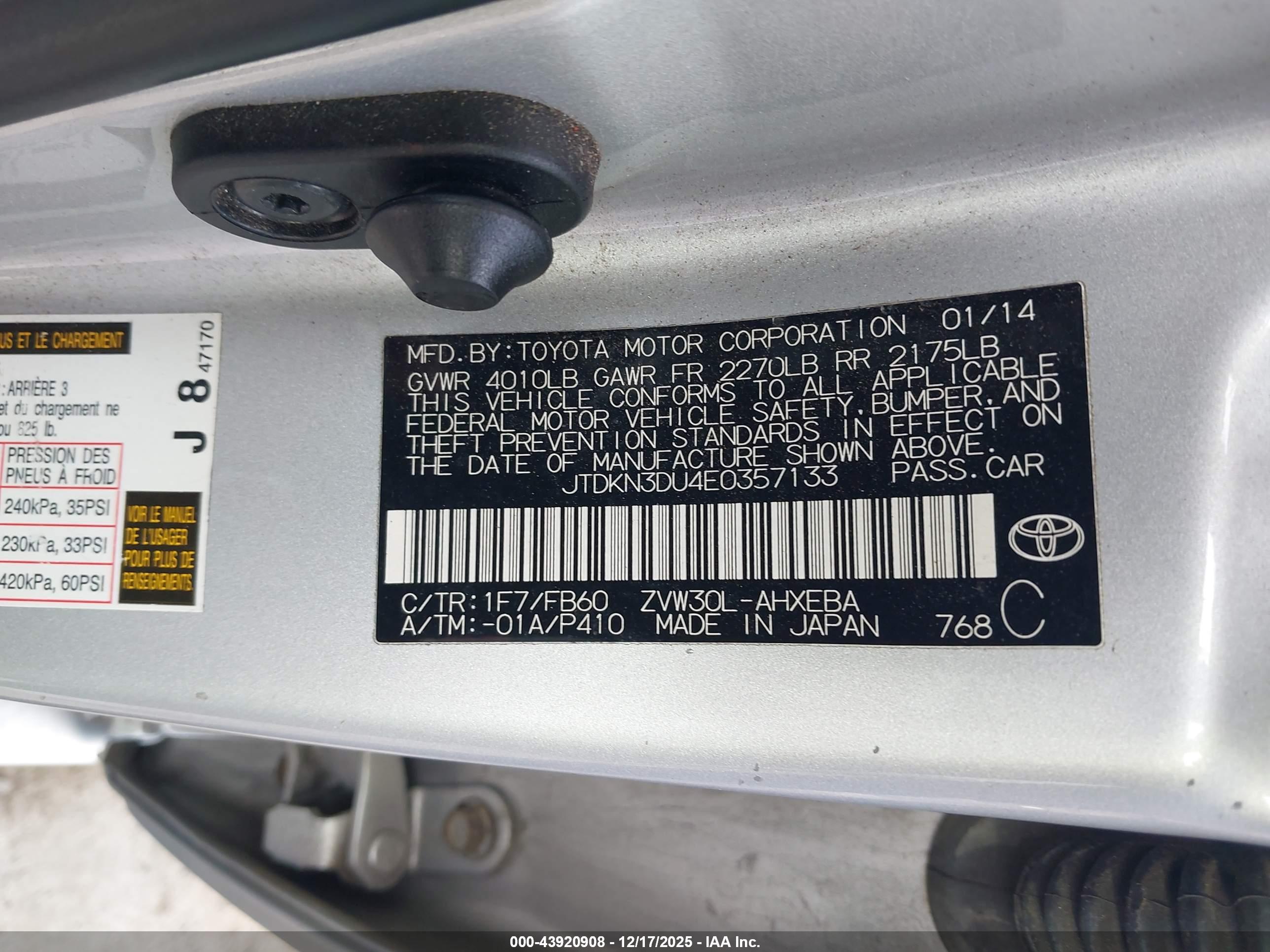 TOYOTA PRIUS image 9