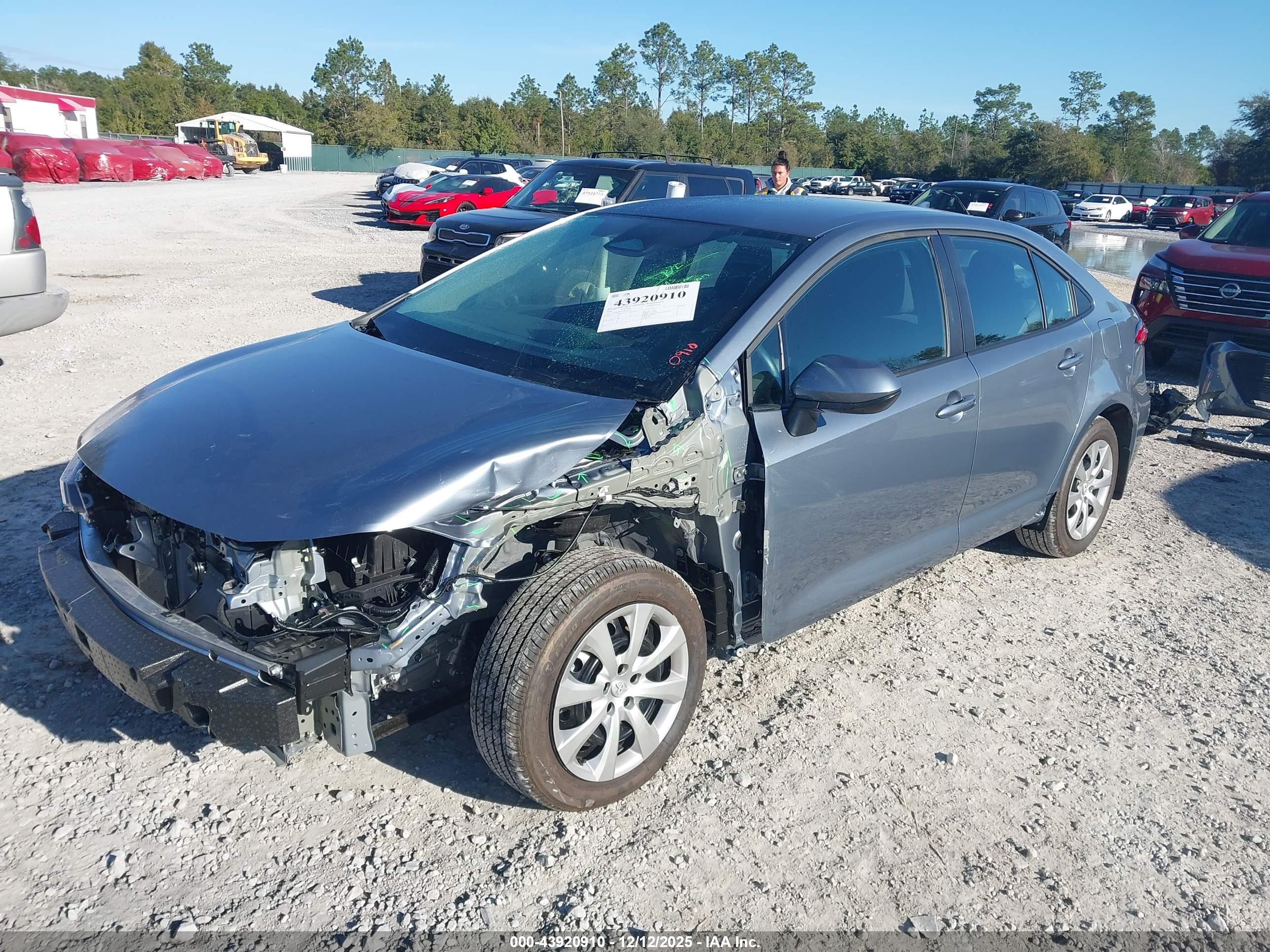 TOYOTA COROLLA image 2