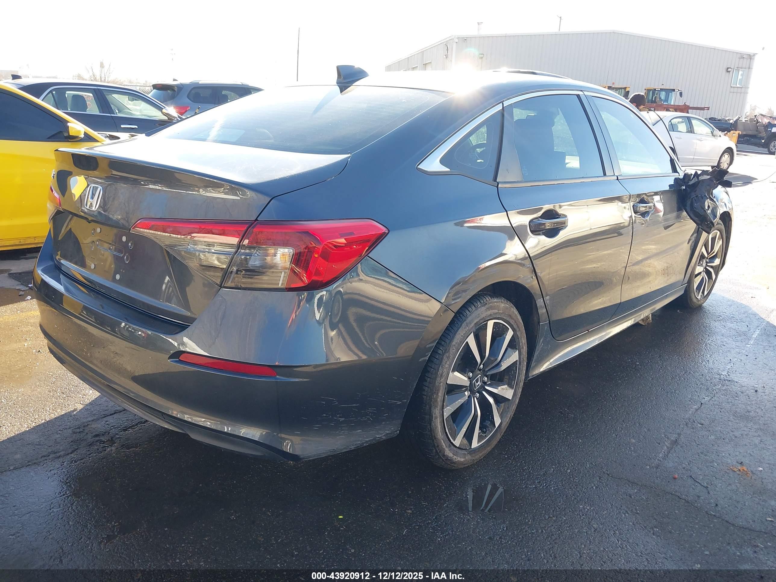 HONDA CIVIC image 4