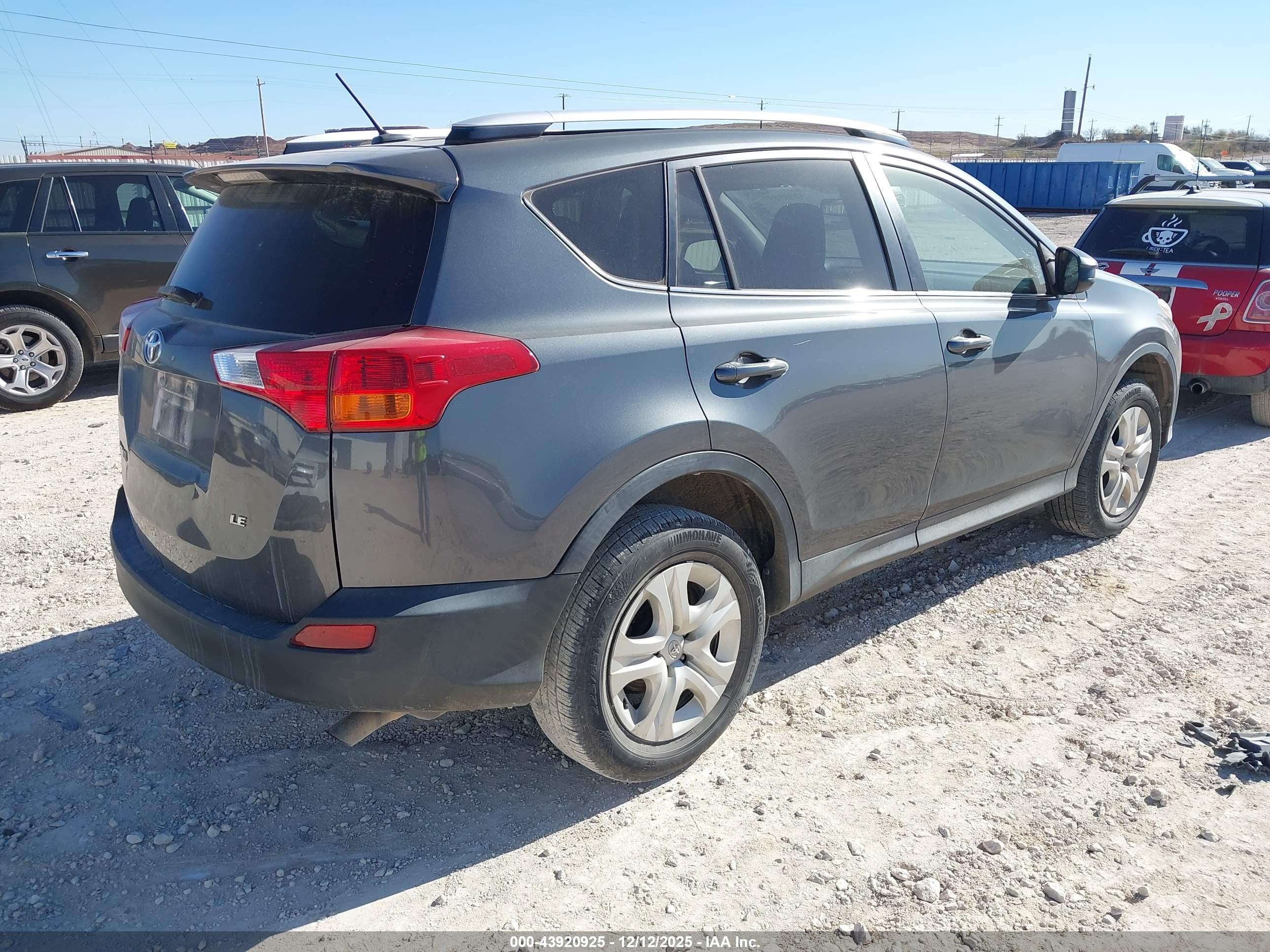 TOYOTA RAV4 image 4