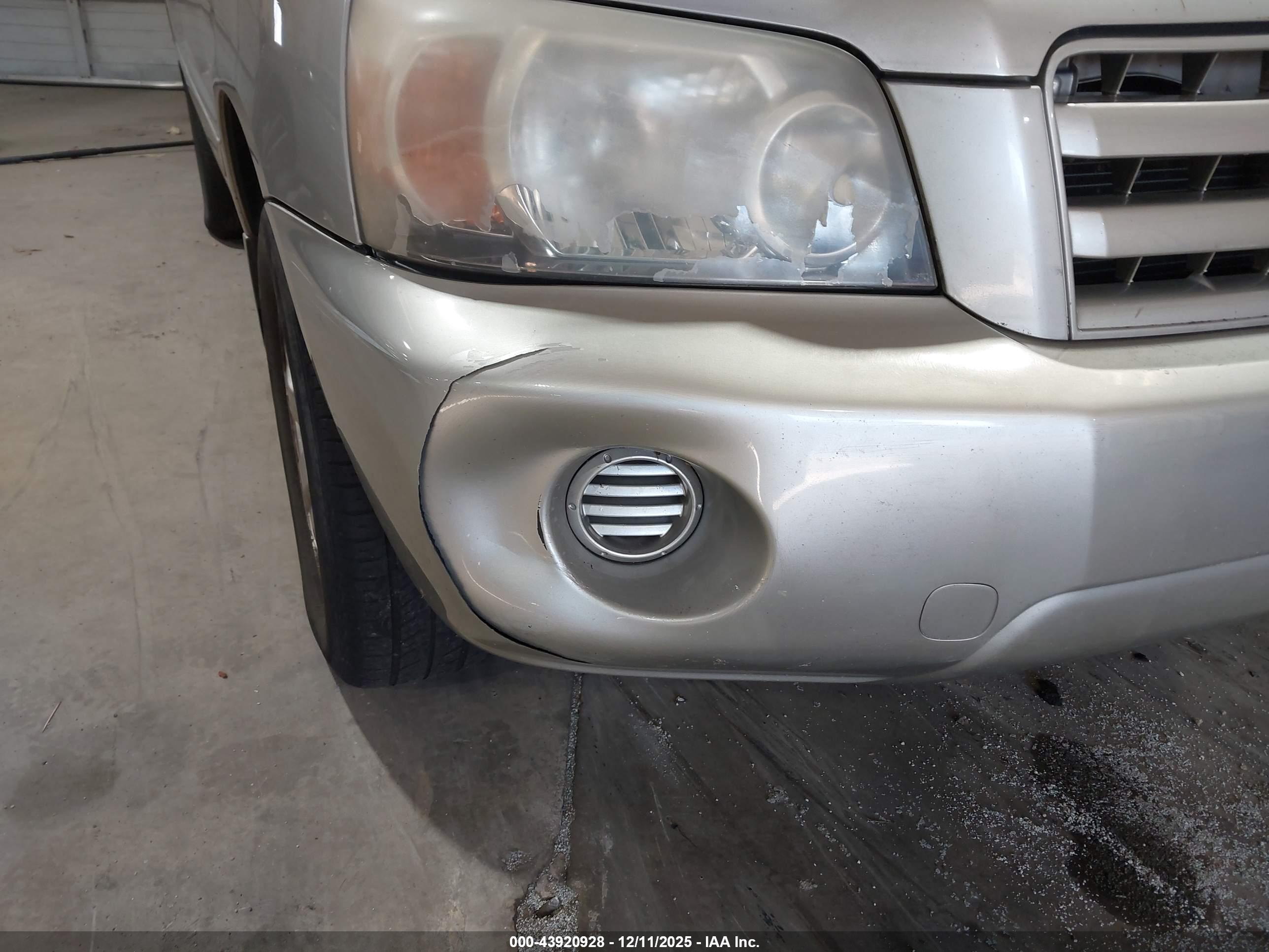 TOYOTA HIGHLANDER image 6