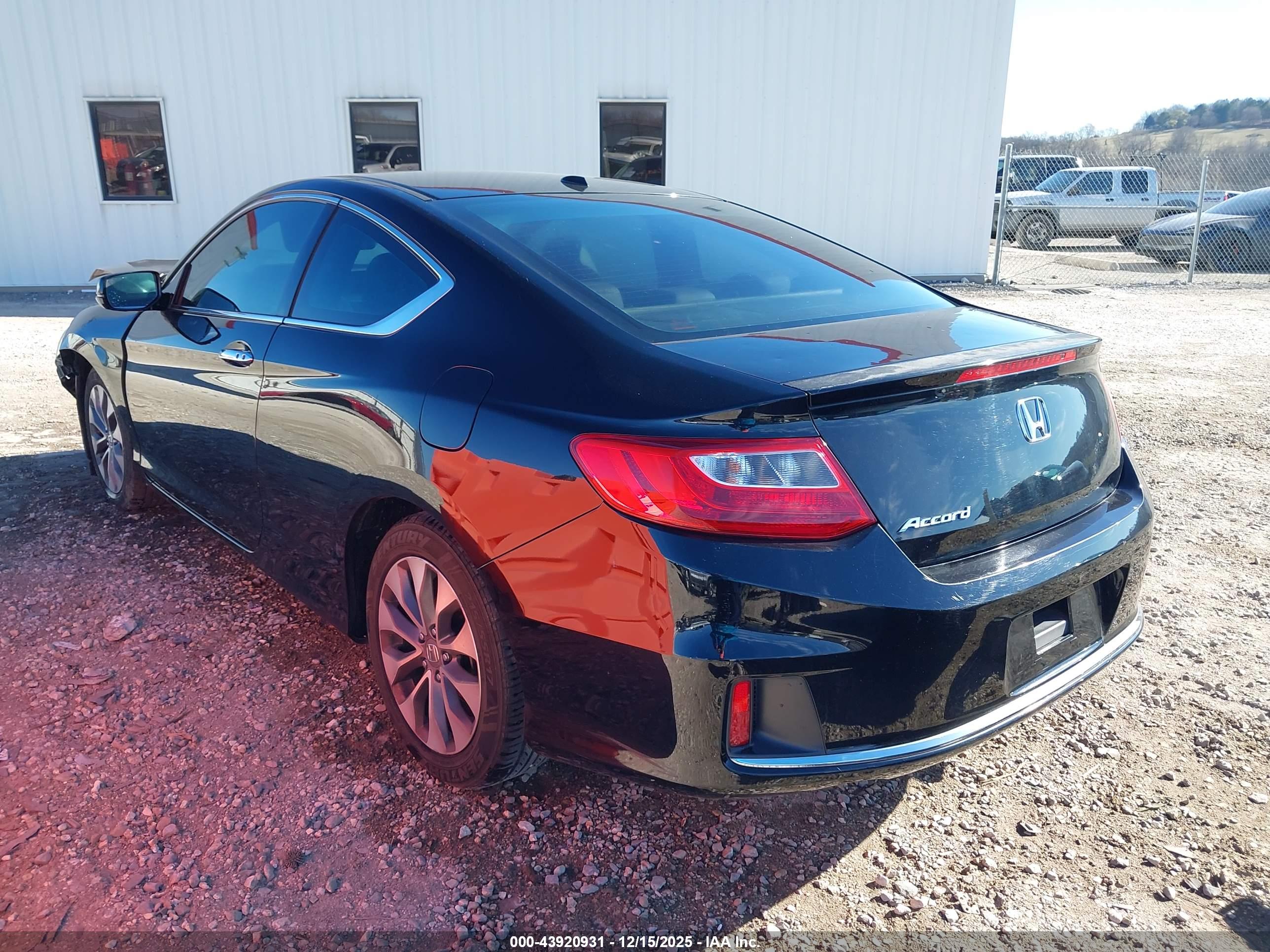 HONDA ACCORD image 3