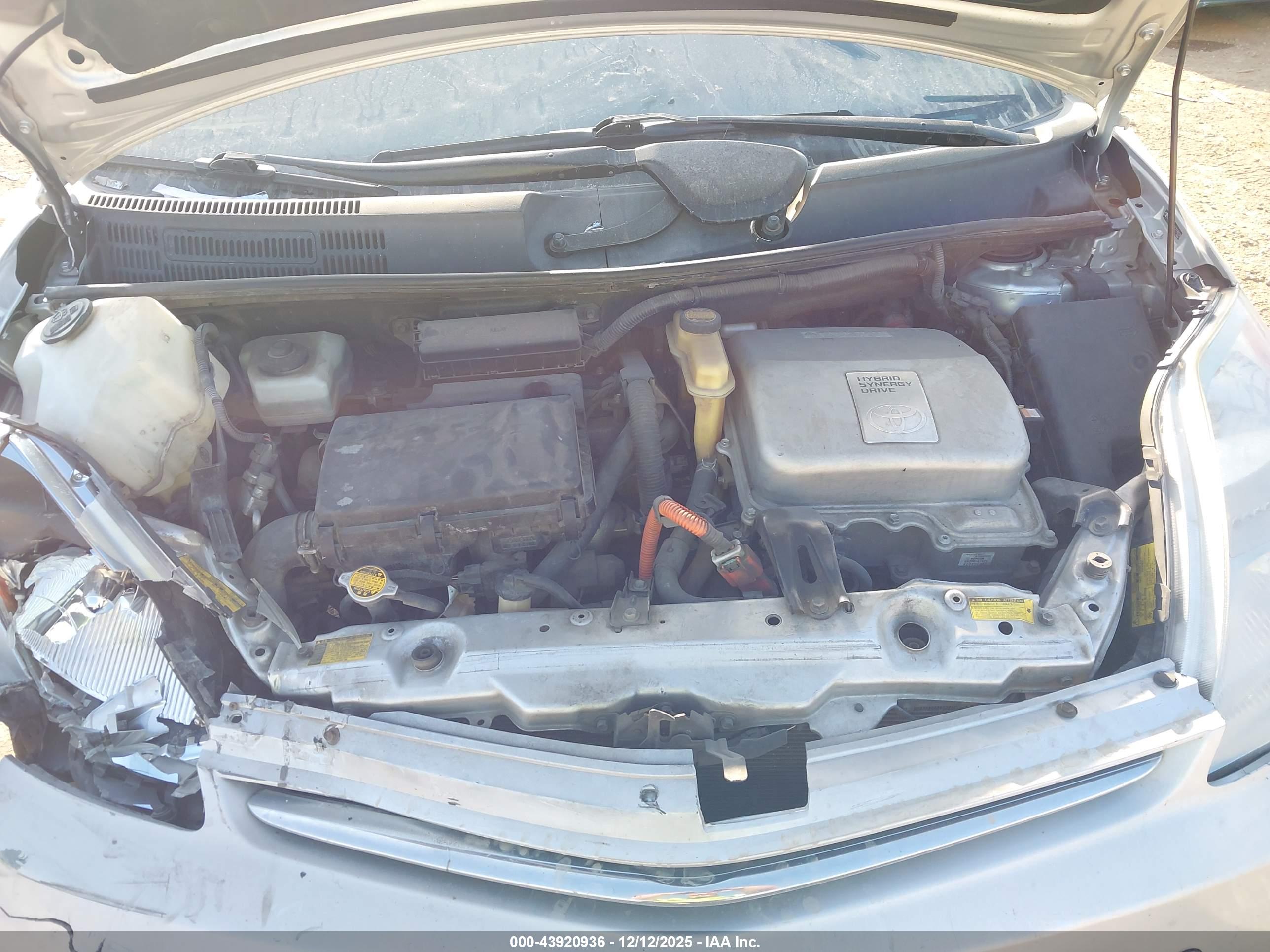 TOYOTA PRIUS image 10