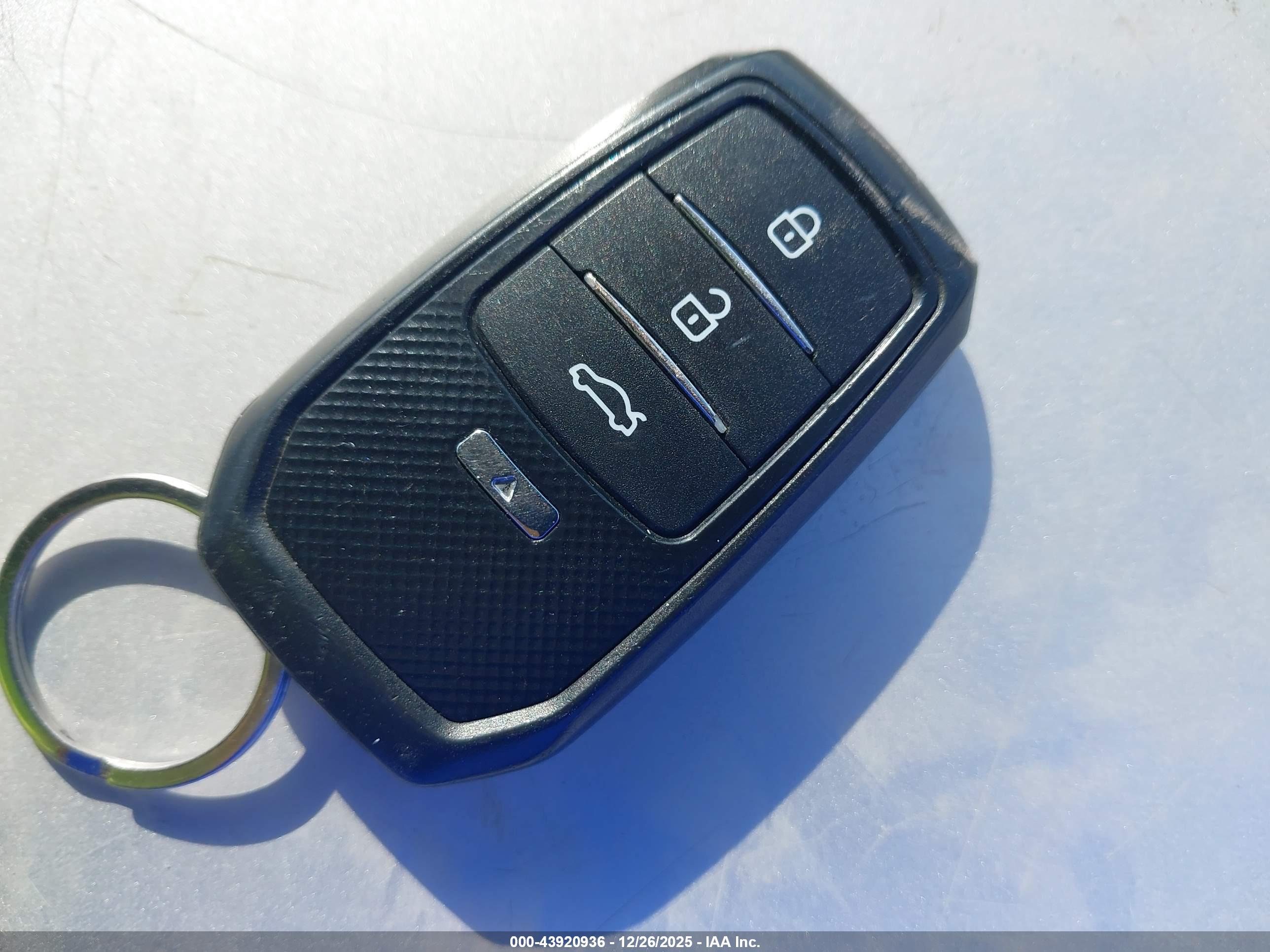 TOYOTA PRIUS image 11