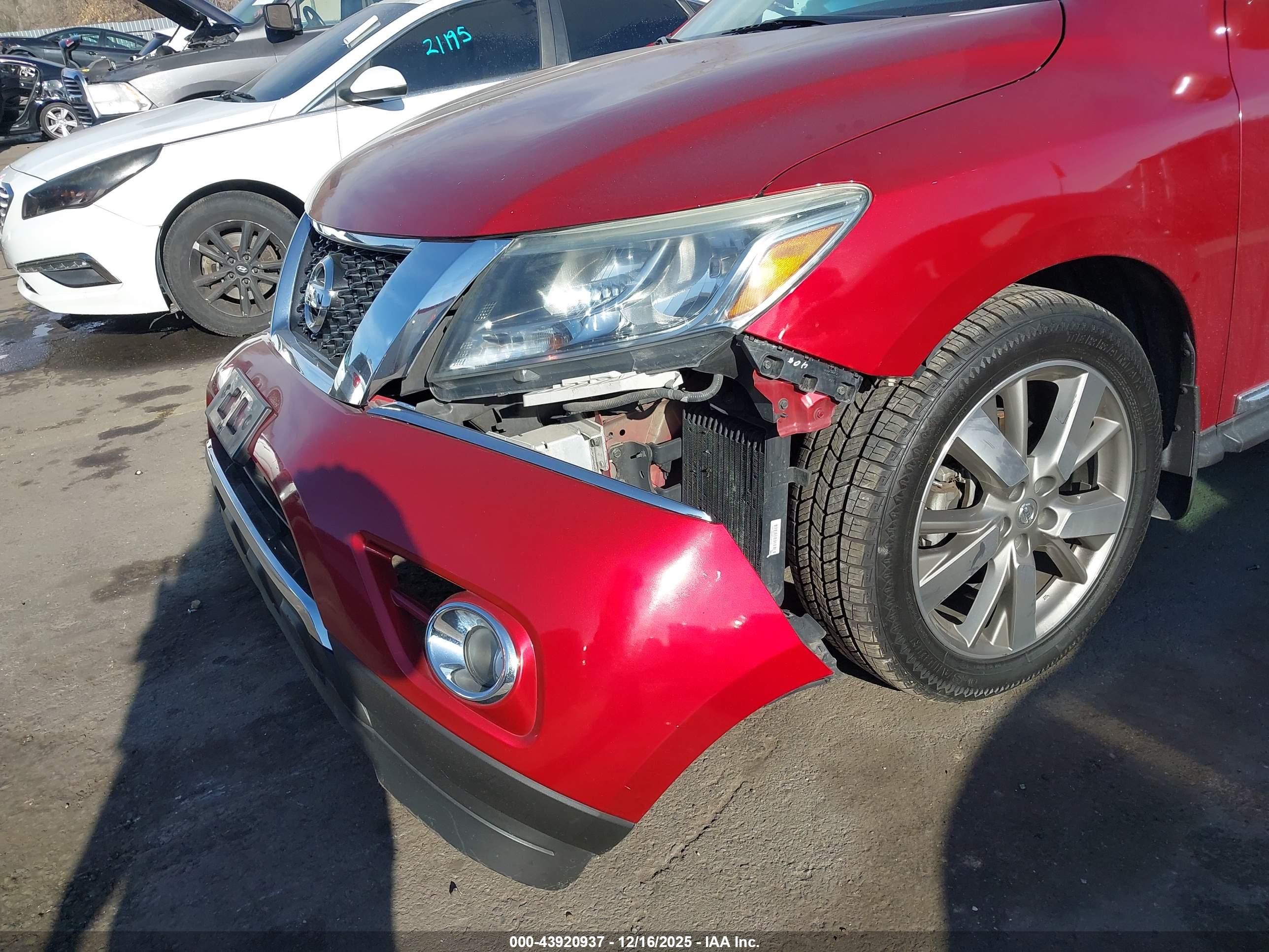 NISSAN PATHFINDER image 6
