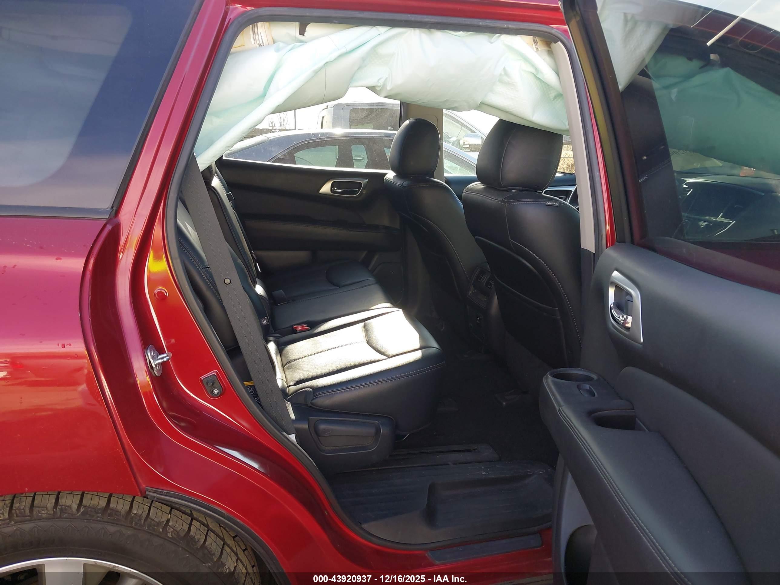 NISSAN PATHFINDER image 8