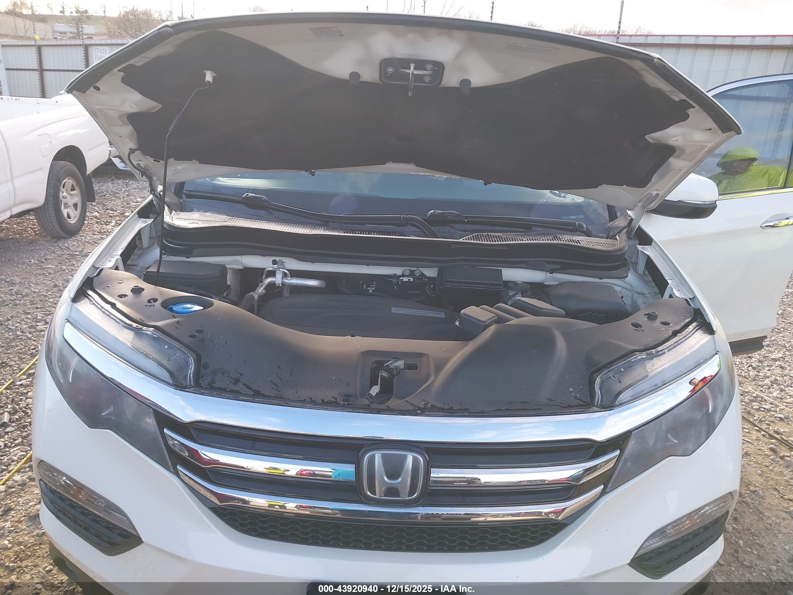 HONDA PILOT image 10