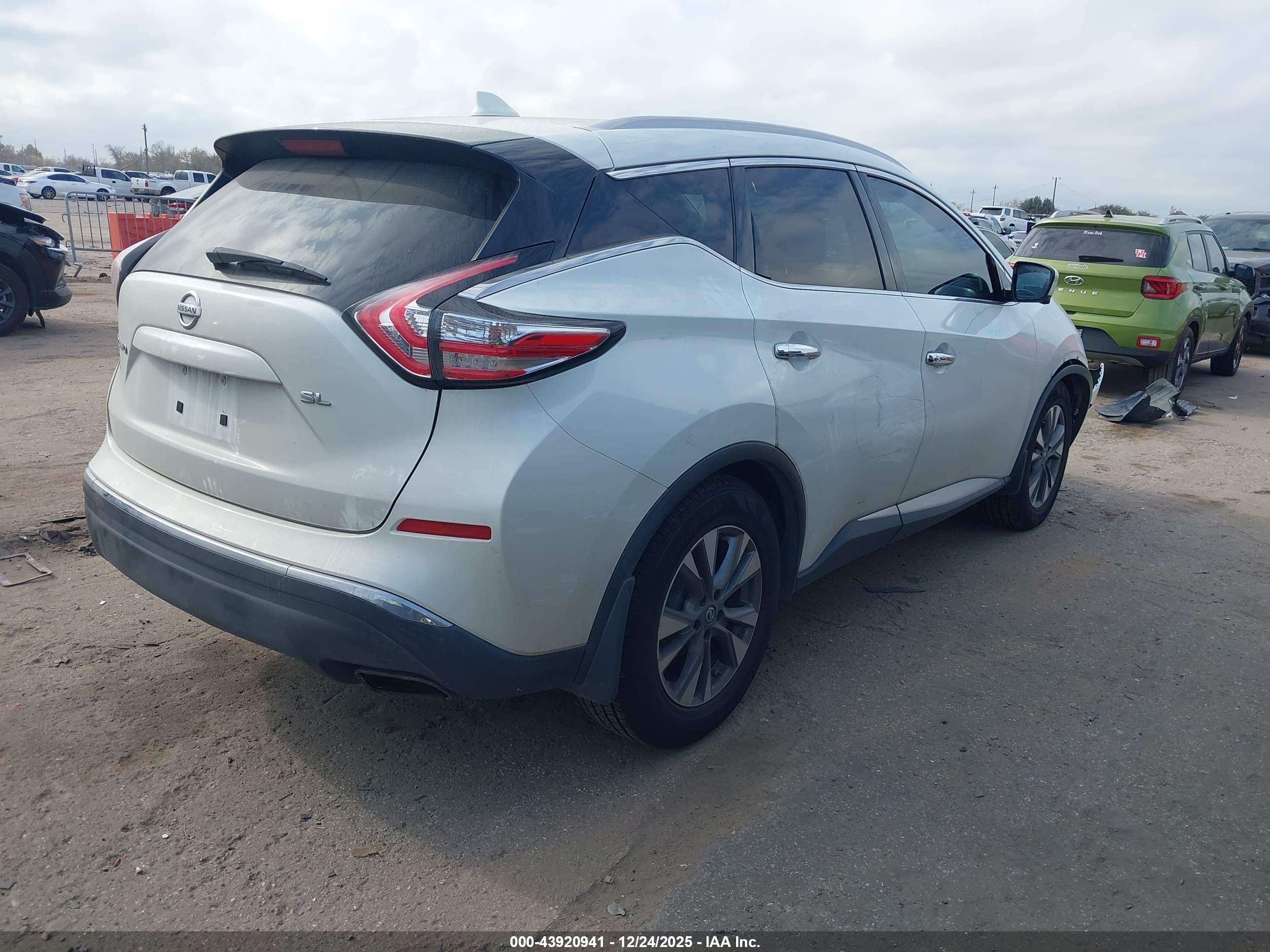 NISSAN MURANO image 4