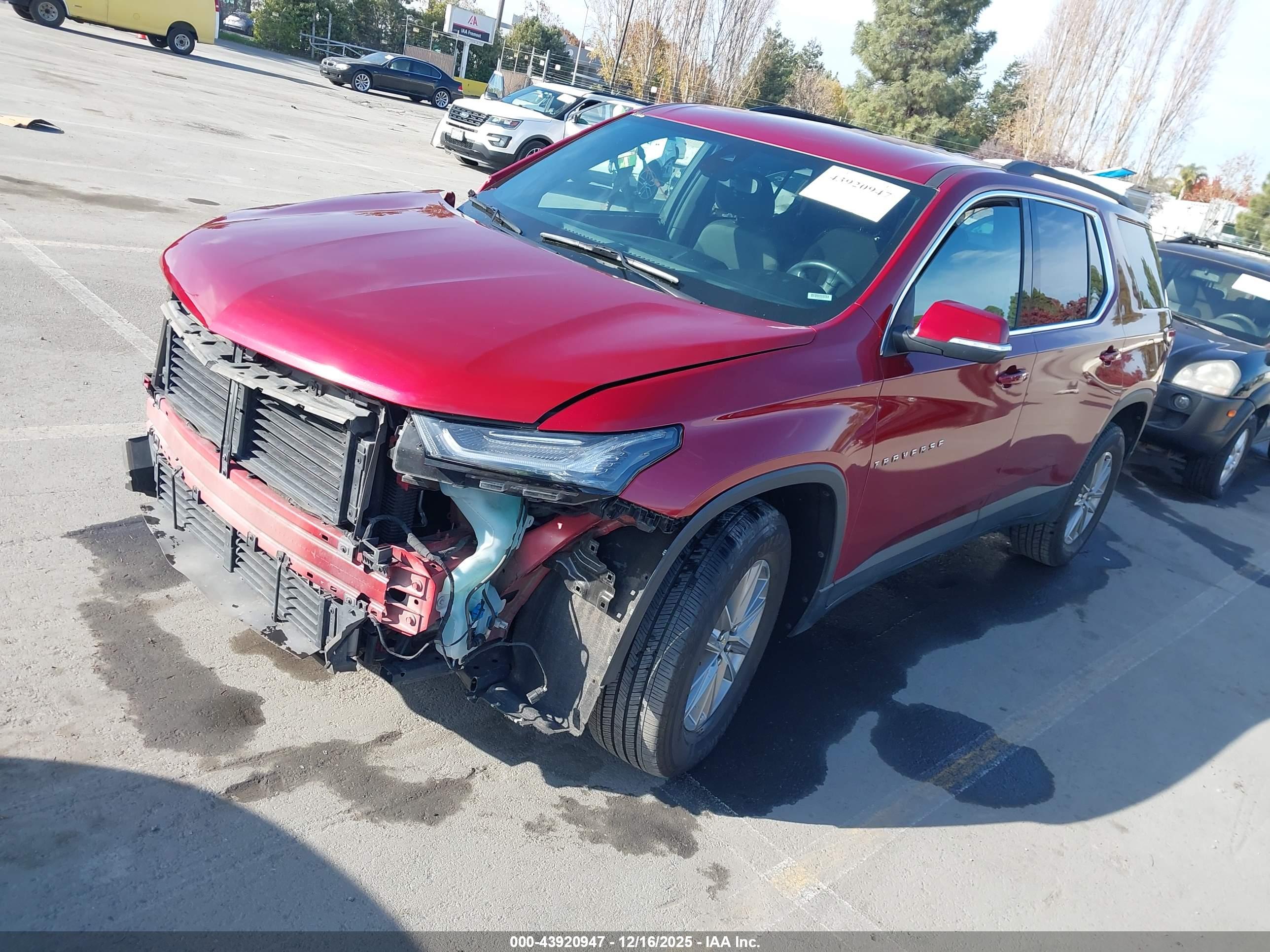 CHEVROLET TRAVERSE image 2