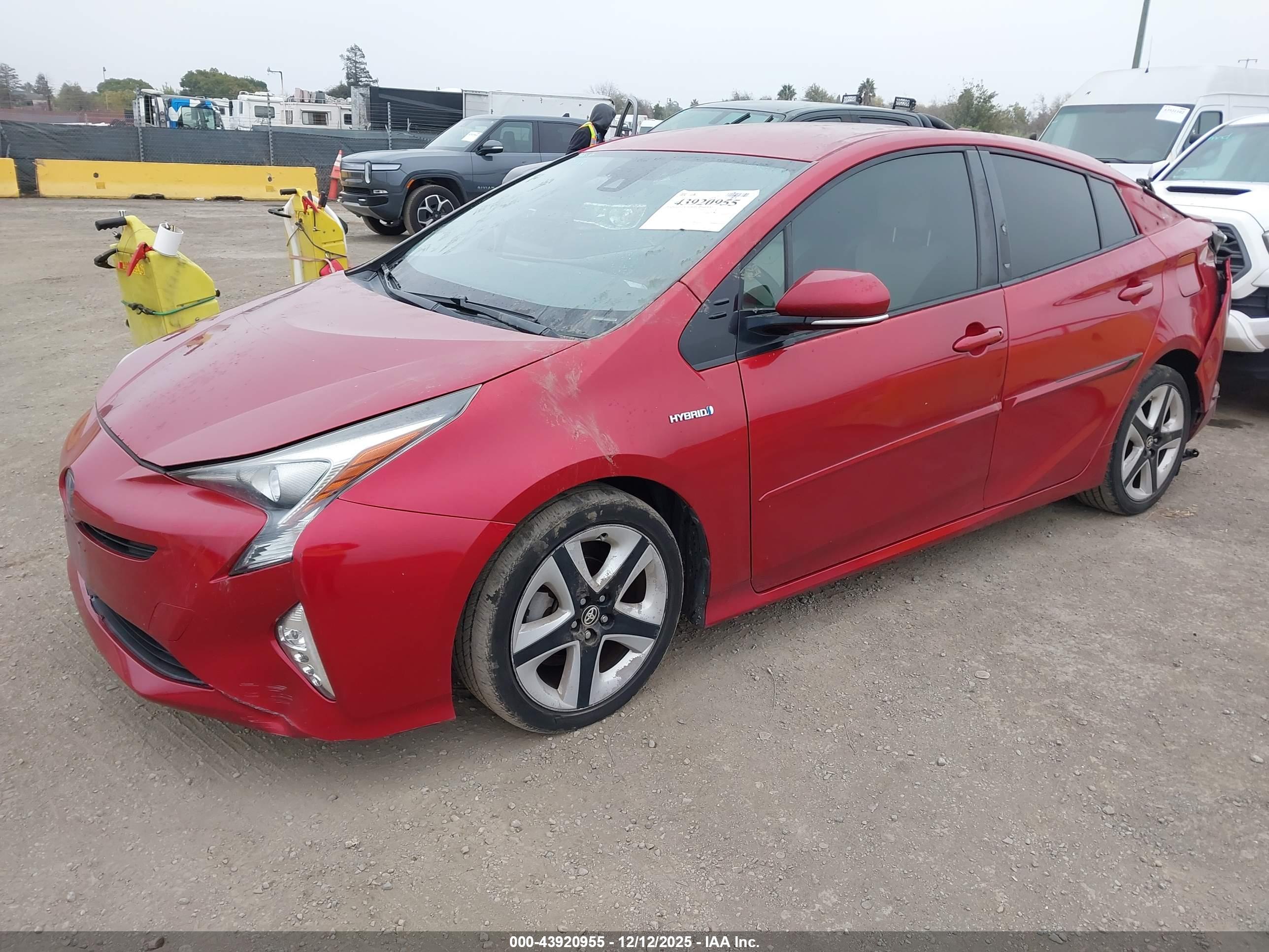 TOYOTA PRIUS image 2