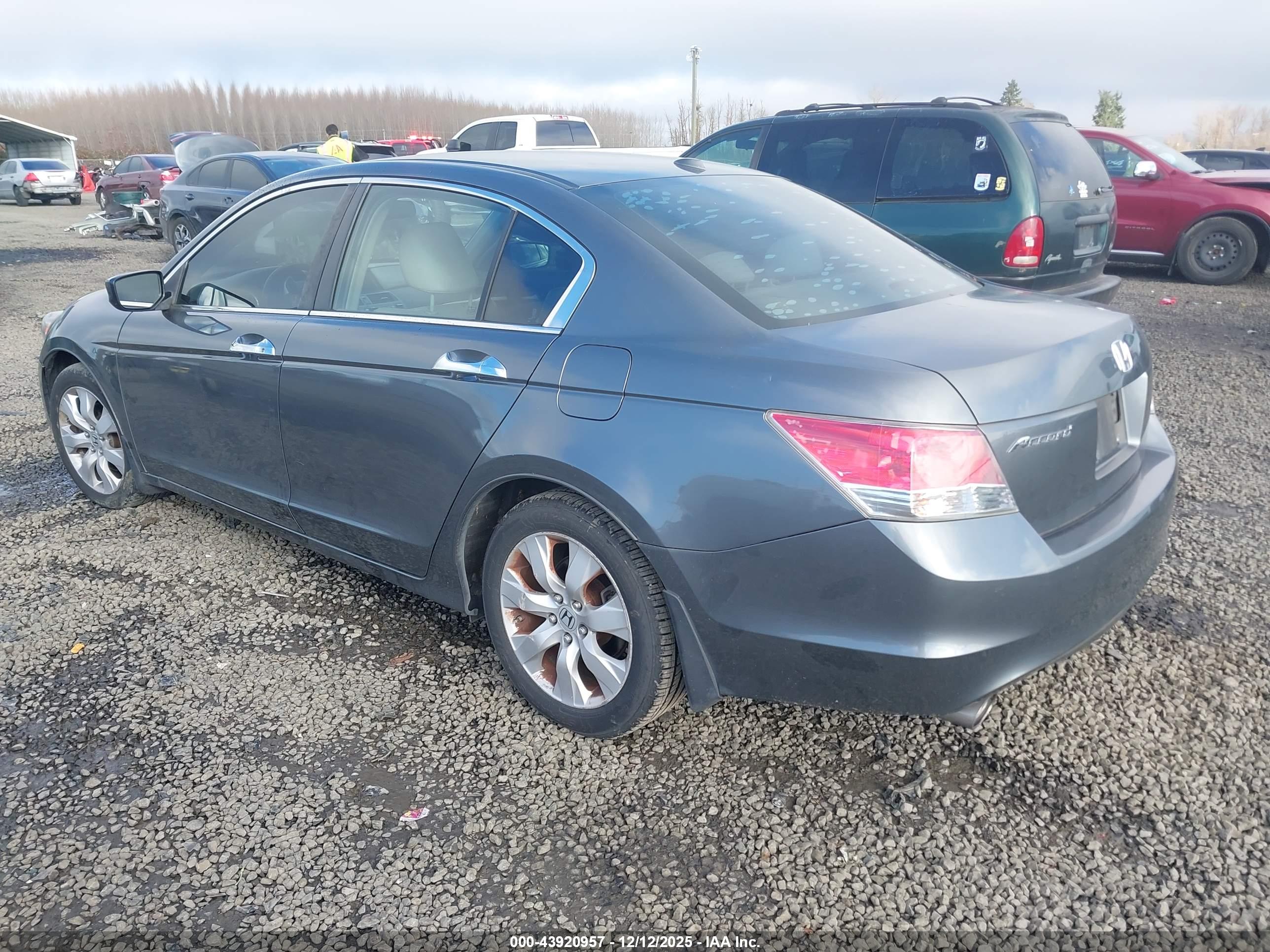 HONDA ACCORD image 3