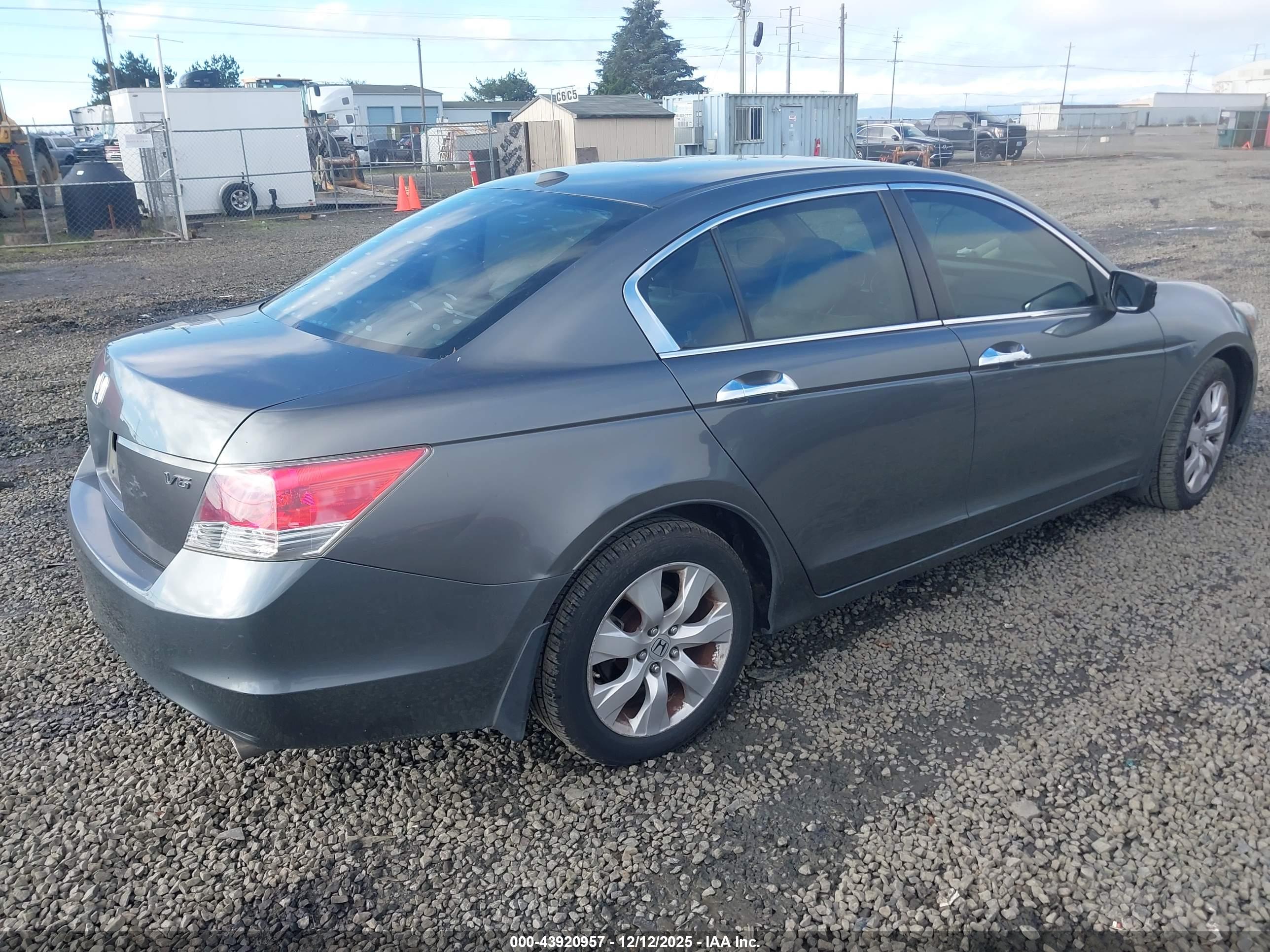 HONDA ACCORD image 4