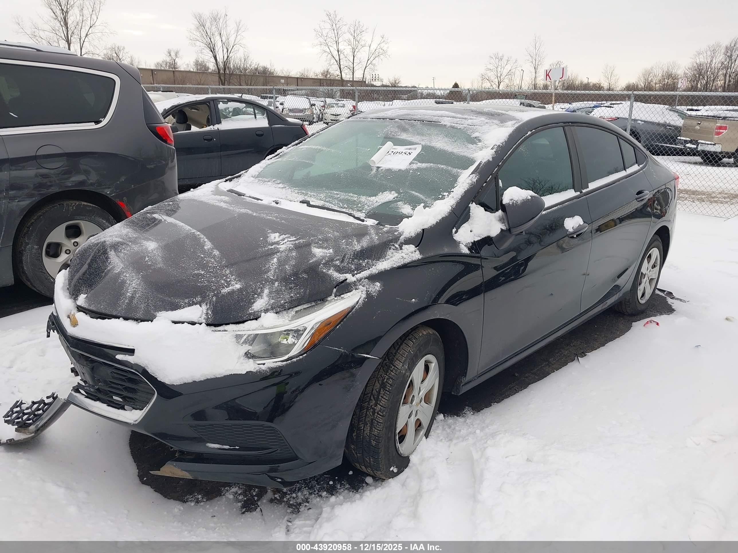 CHEVROLET CRUZE image 2