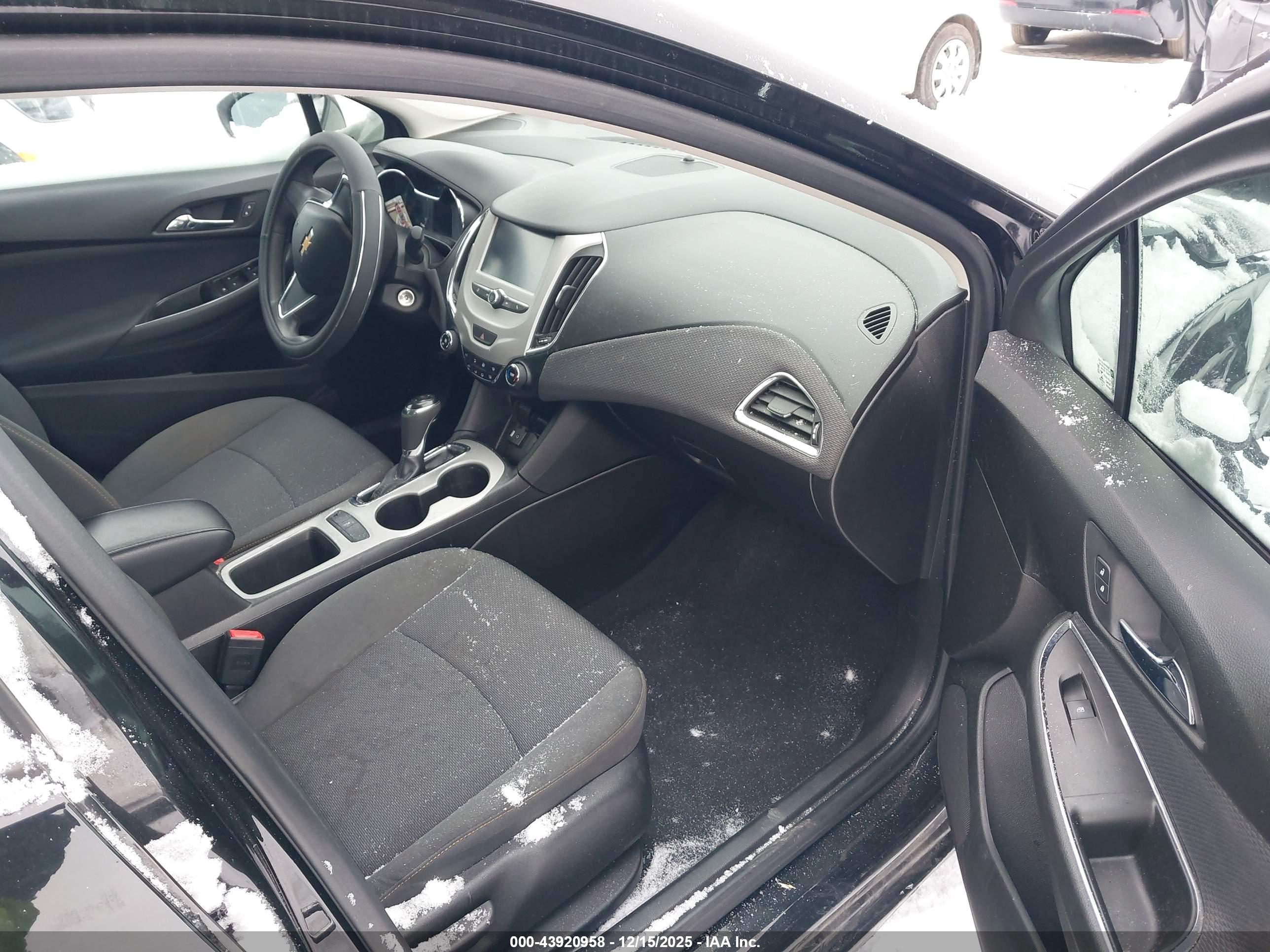 CHEVROLET CRUZE image 5