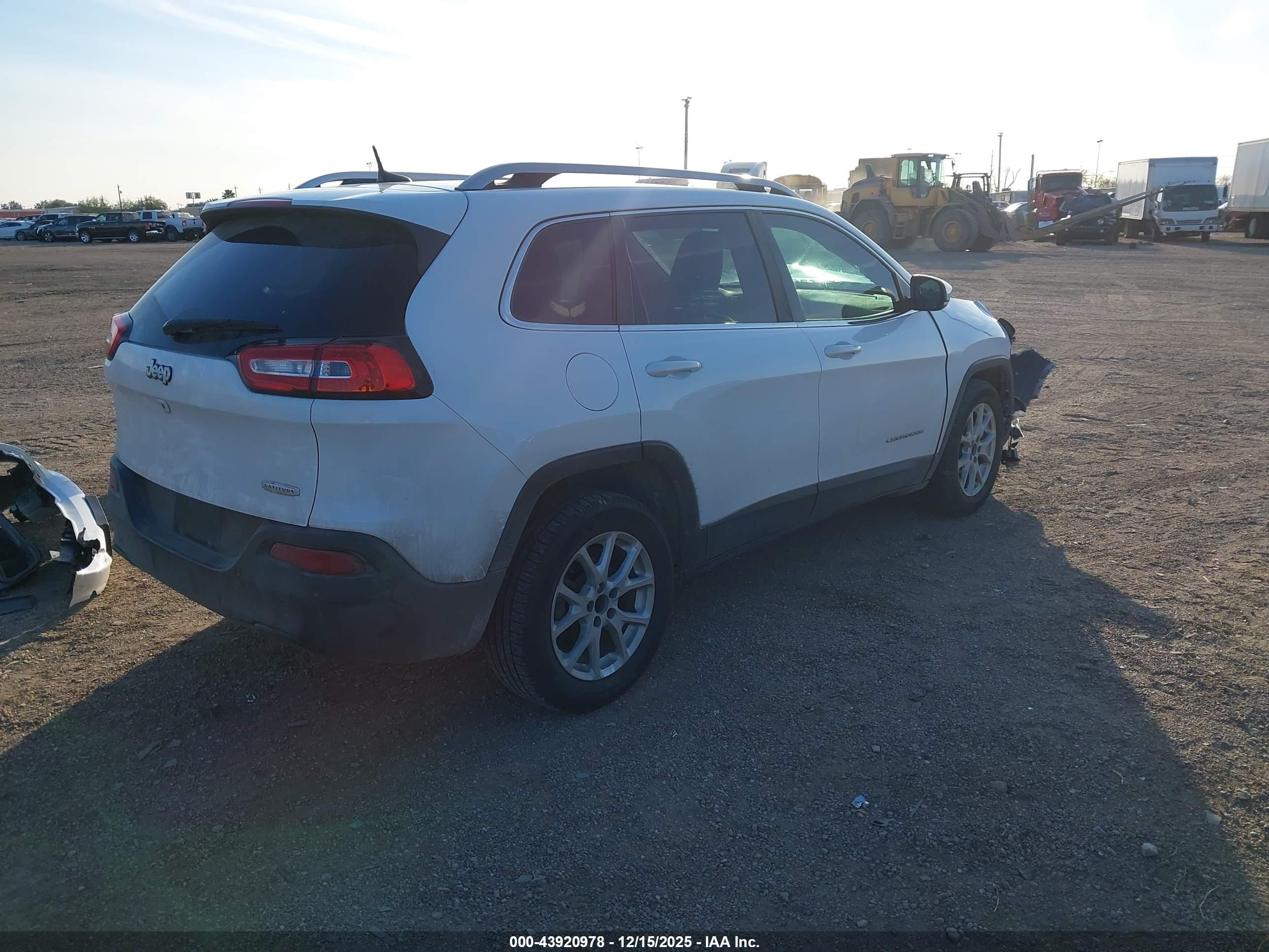 JEEP CHEROKEE image 4