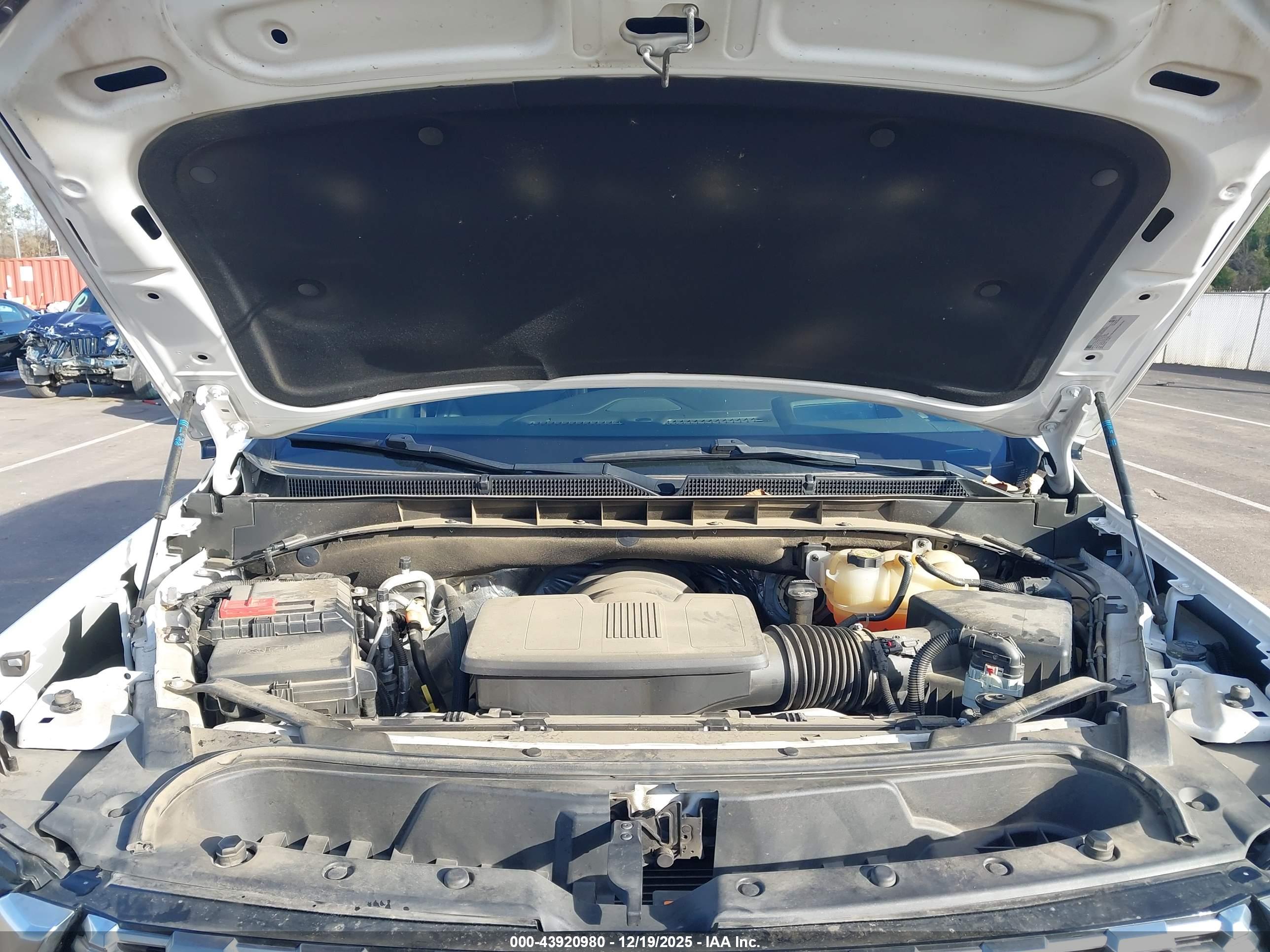 GMC YUKON image 10