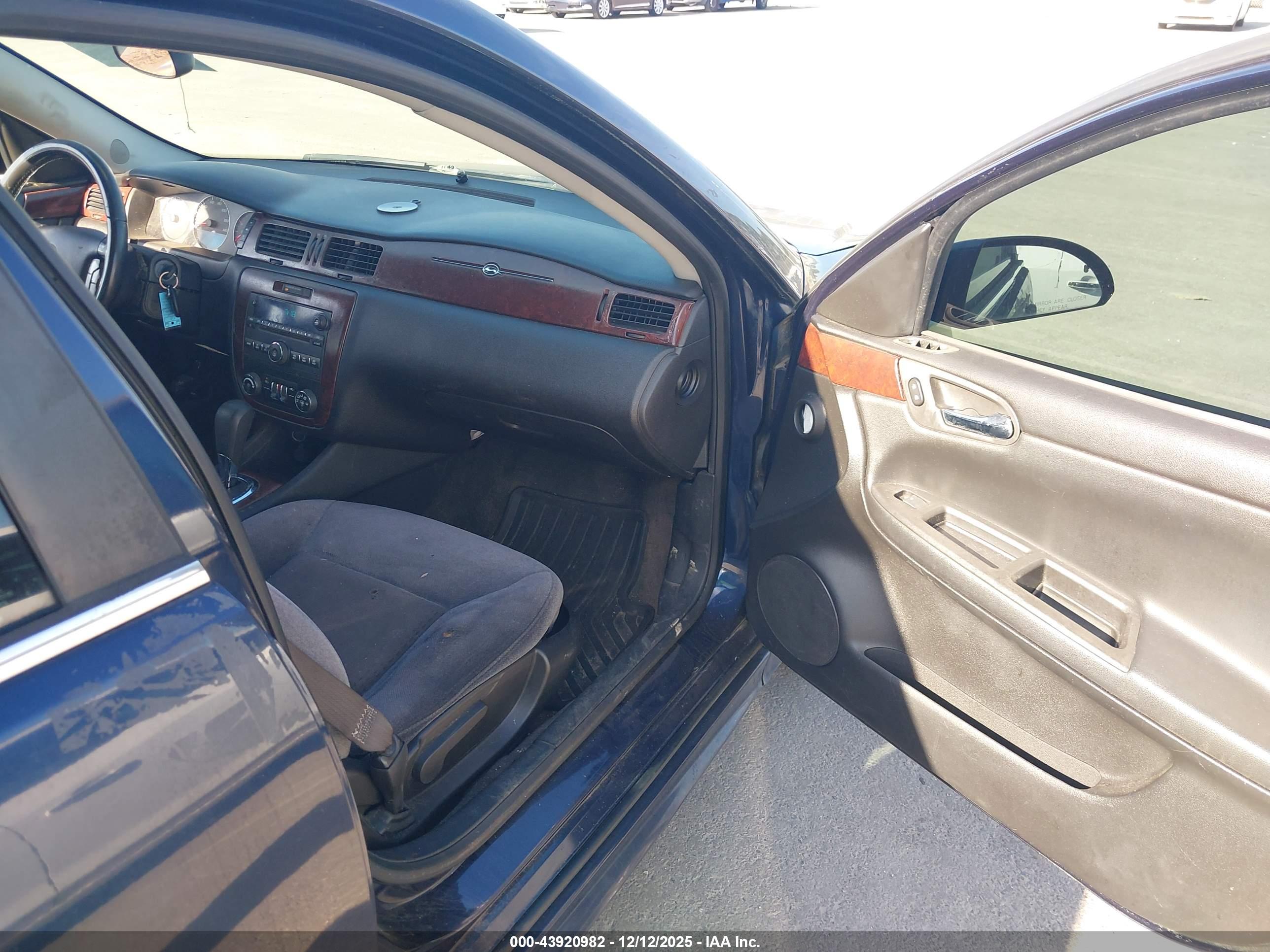 CHEVROLET IMPALA image 5