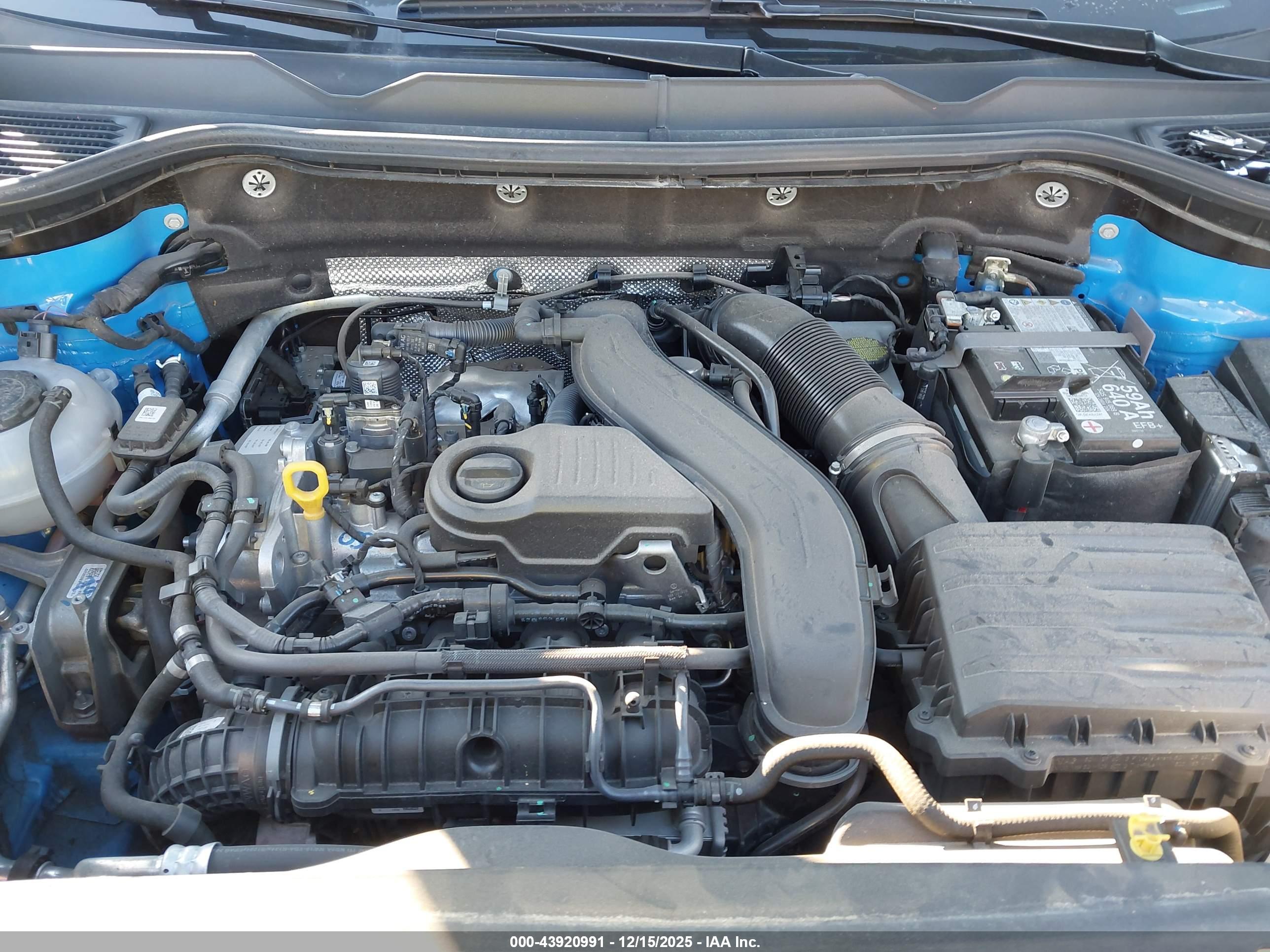VOLKSWAGEN TAOS image 10