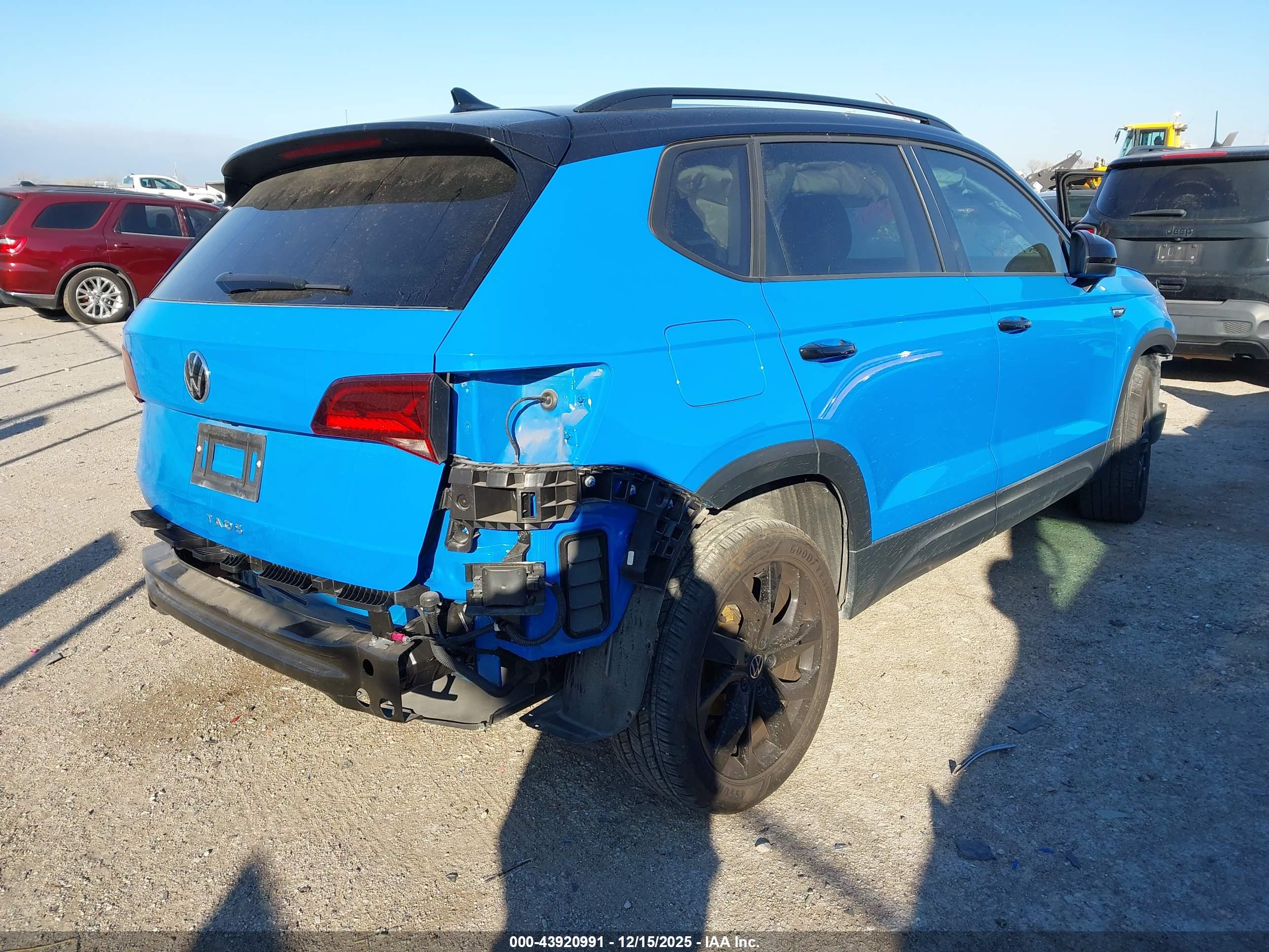 VOLKSWAGEN TAOS image 4