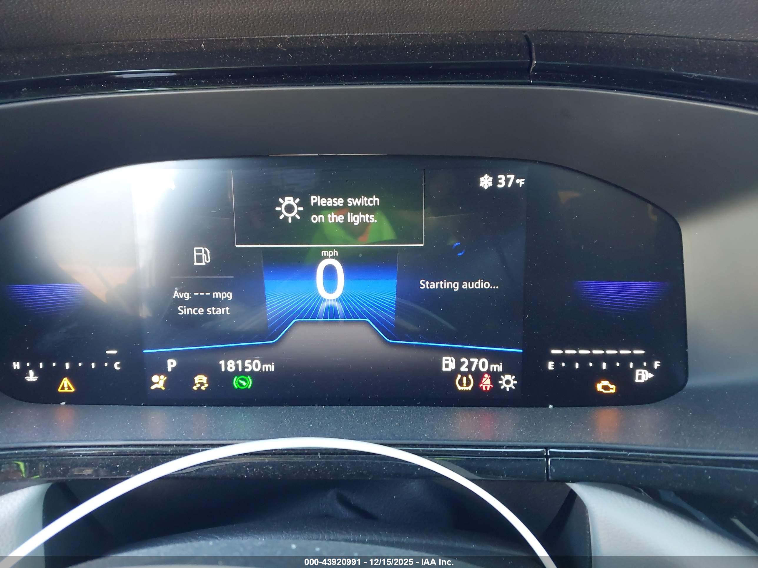 VOLKSWAGEN TAOS image 7