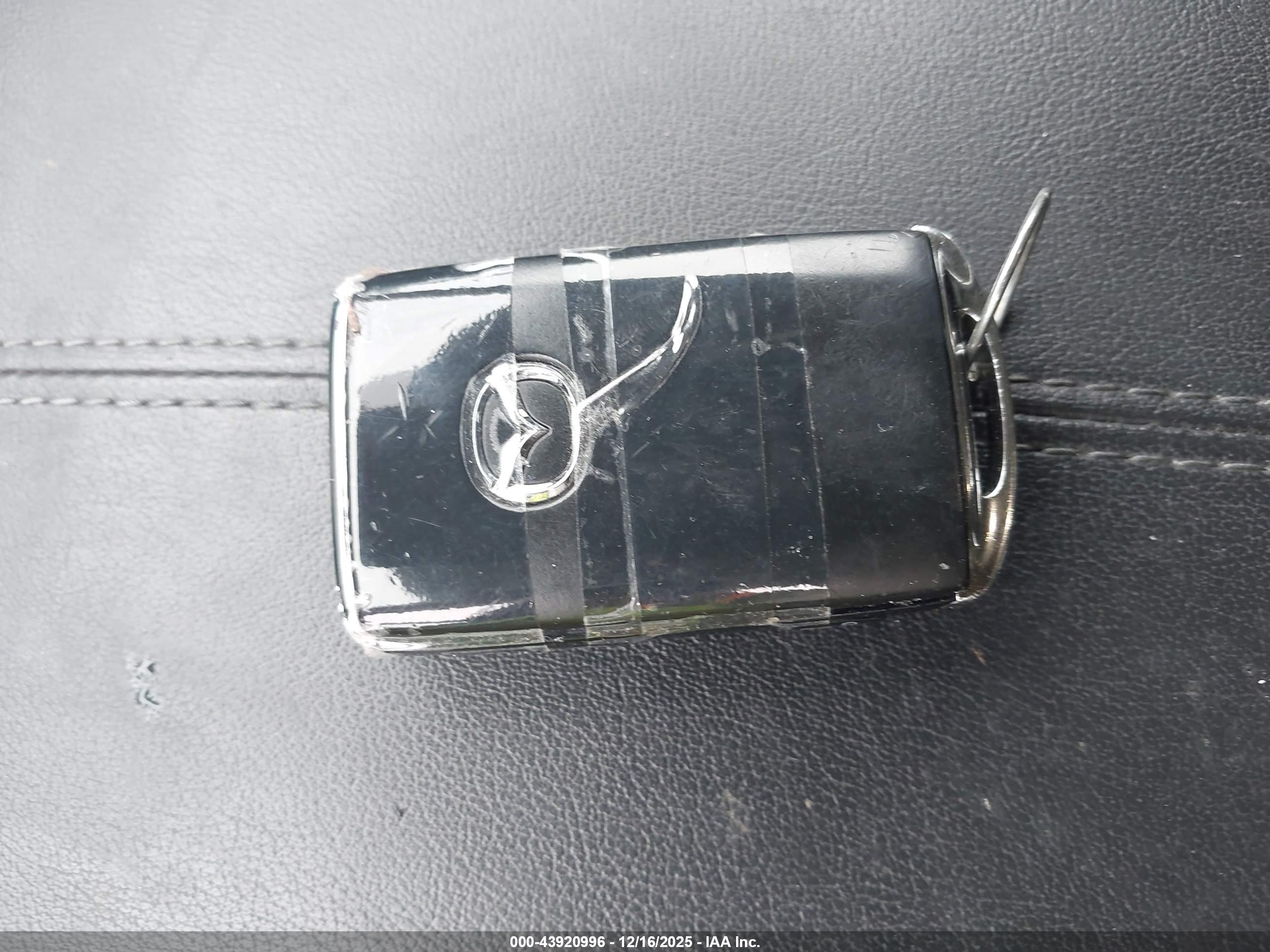 MAZDA CX-30 image 11