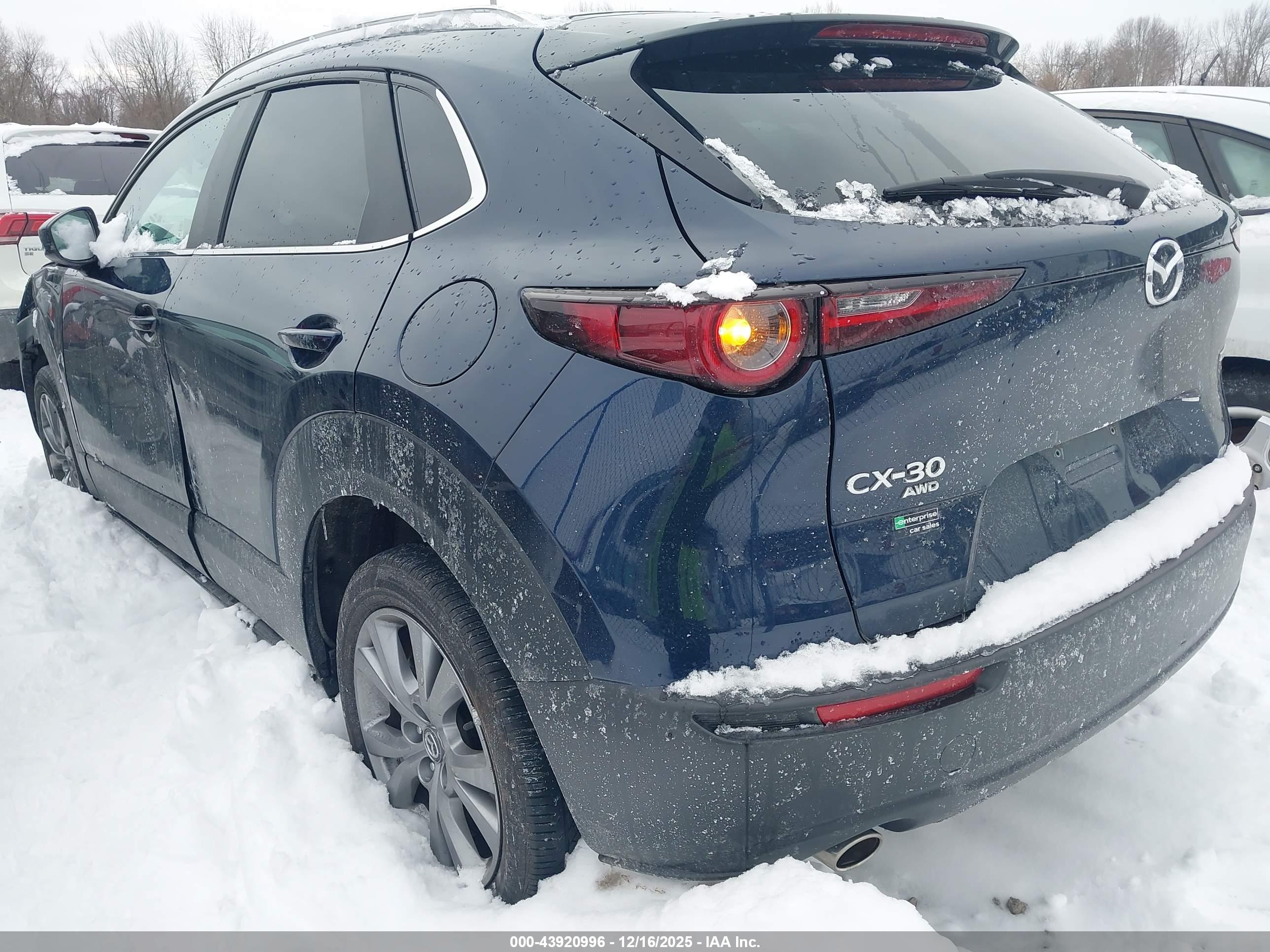 MAZDA CX-30 image 3