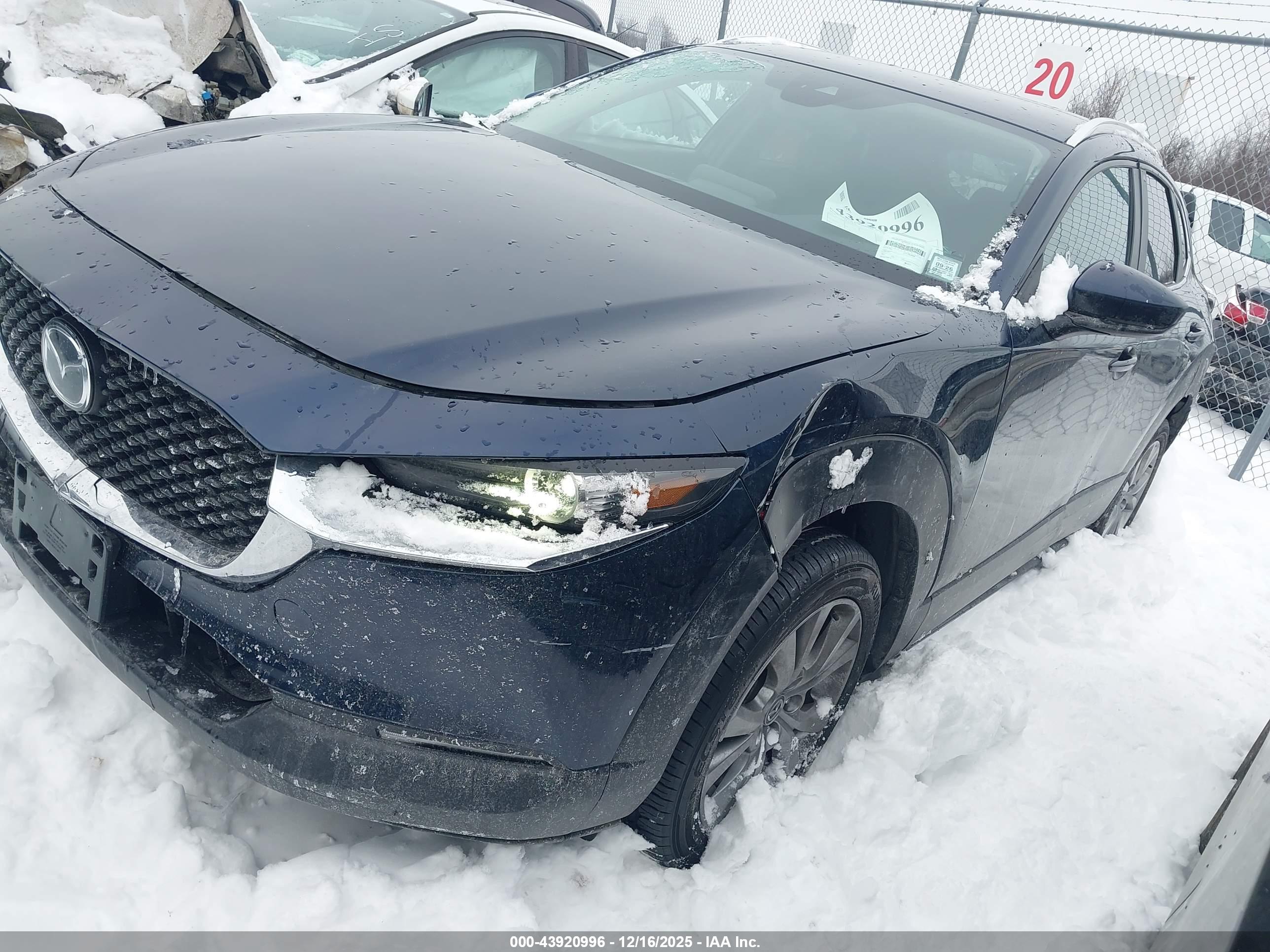 MAZDA CX-30 image 6