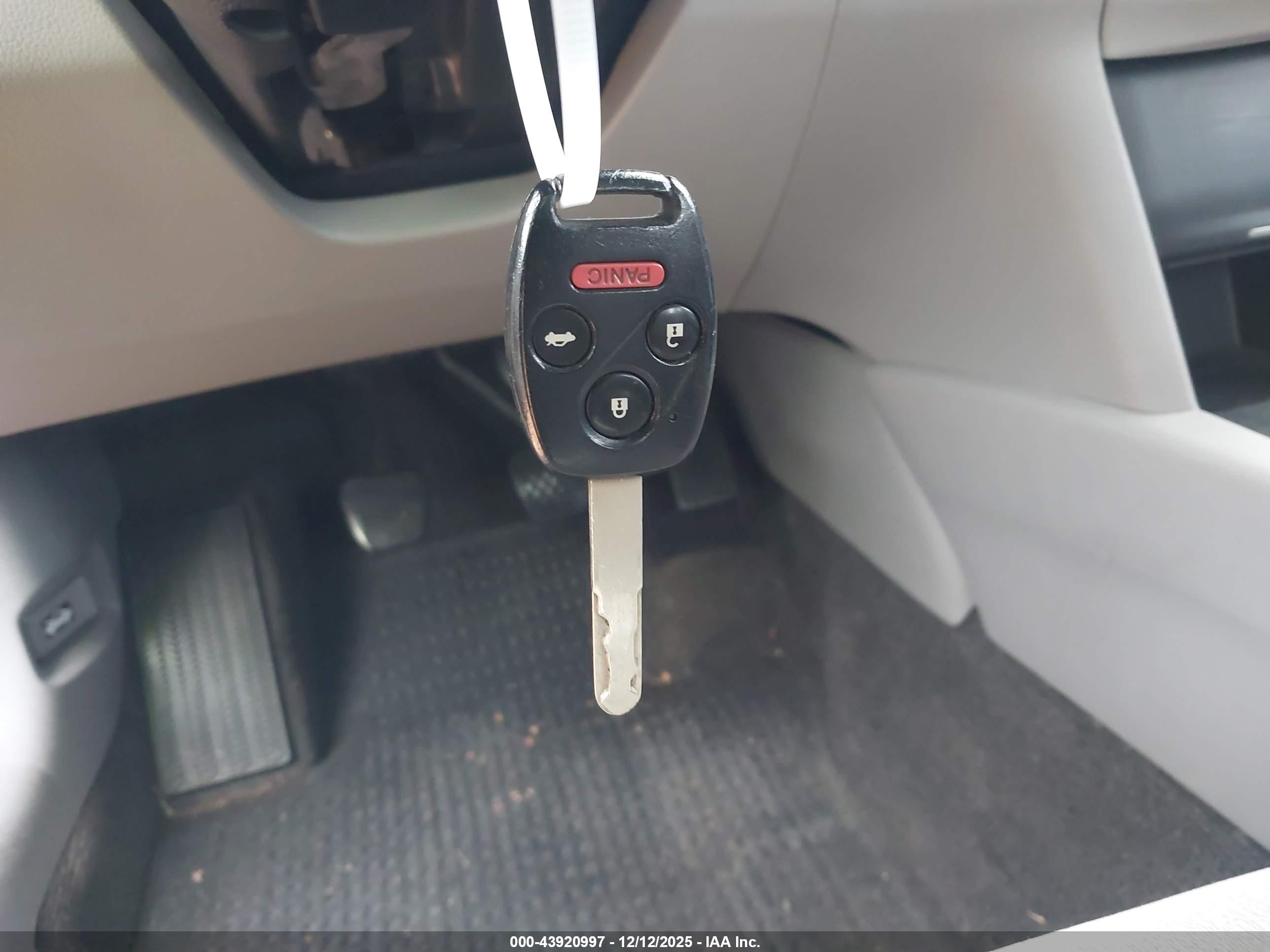 HONDA ACCORD image 11
