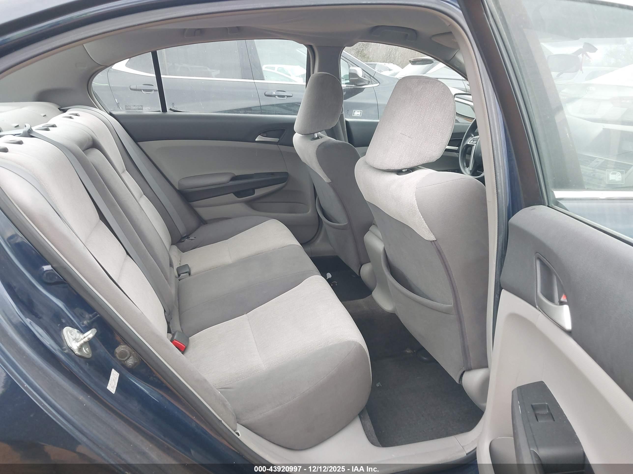 HONDA ACCORD image 8