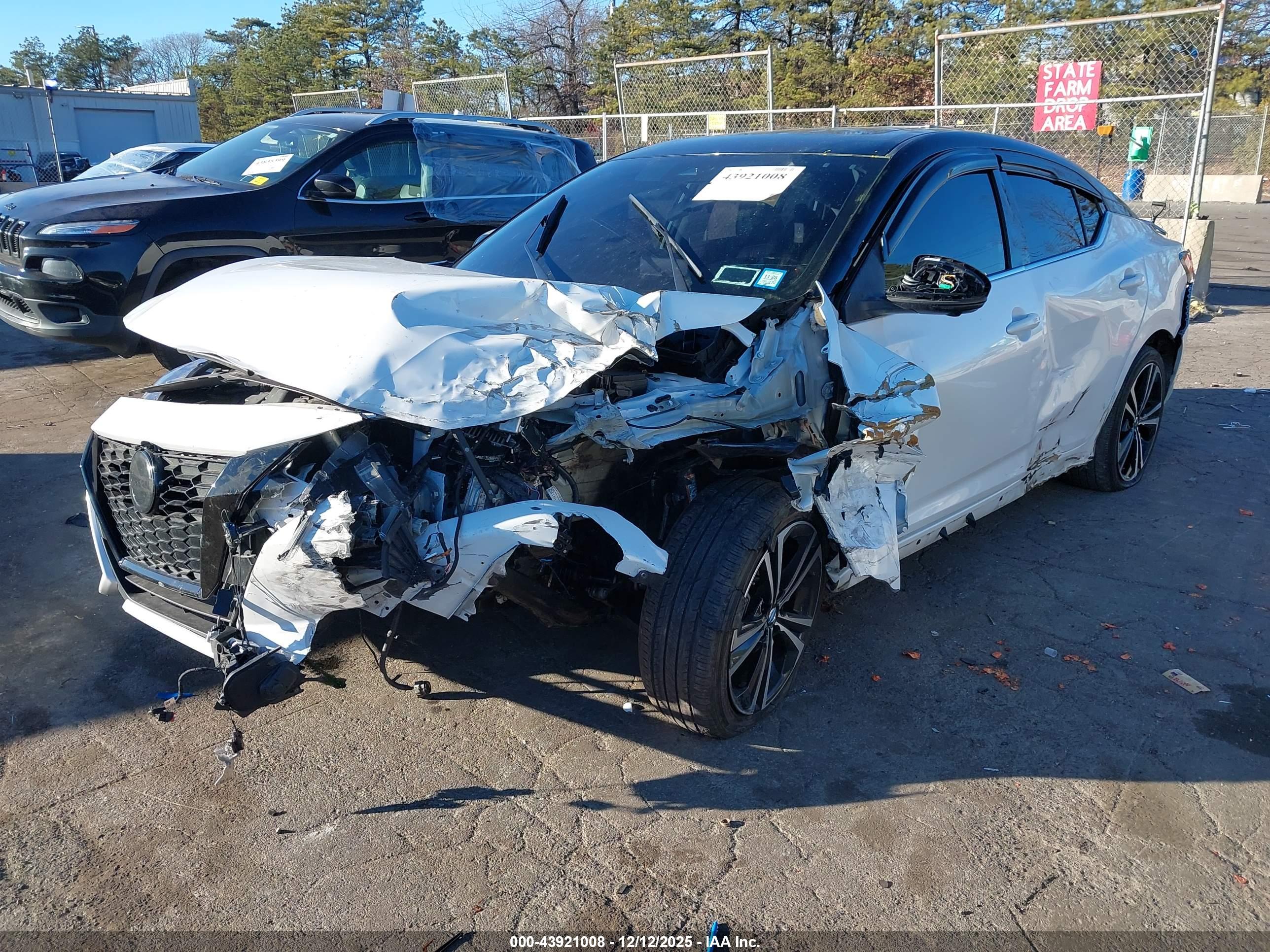 NISSAN SENTRA image 2