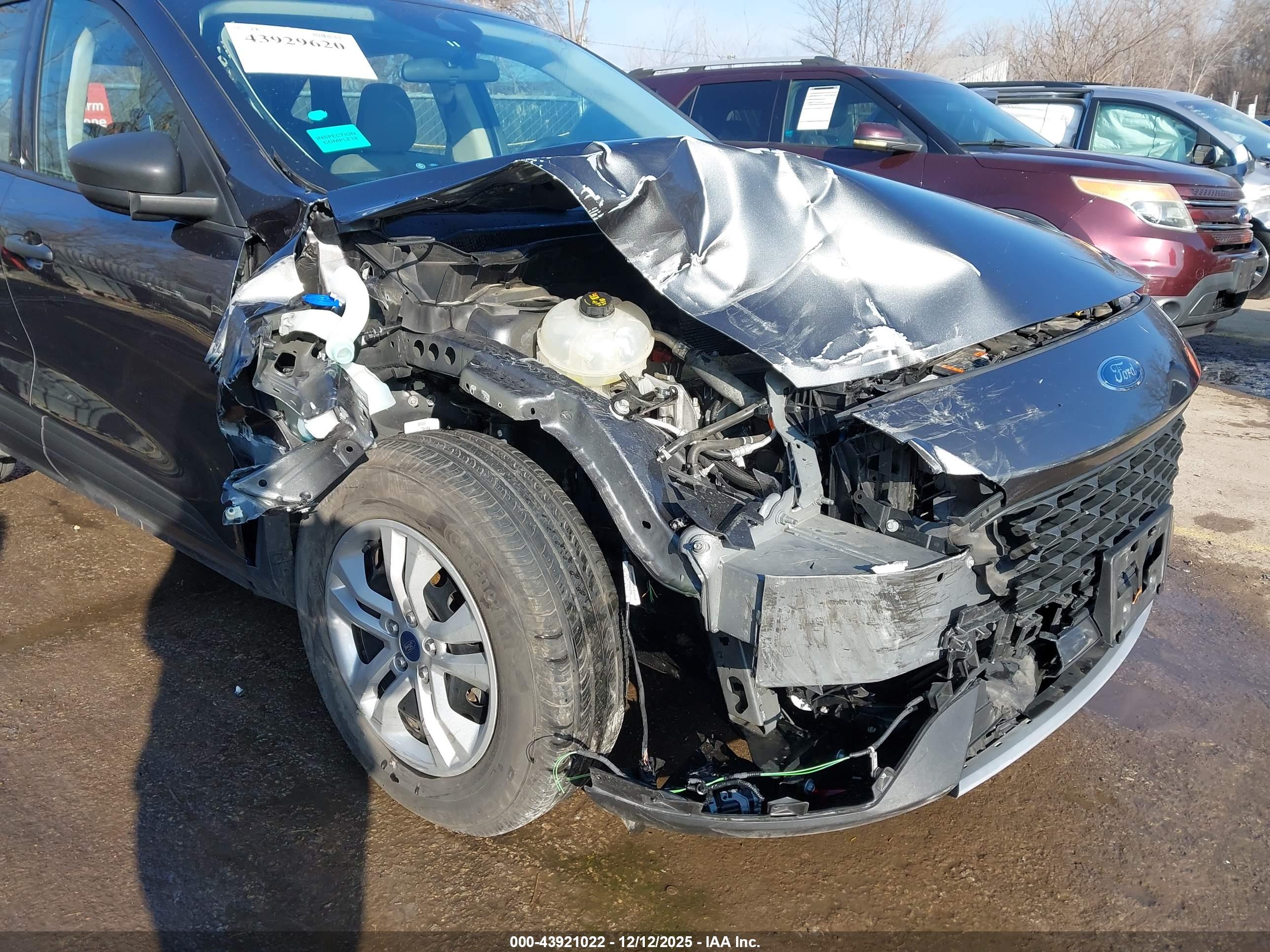 FORD ESCAPE image 6