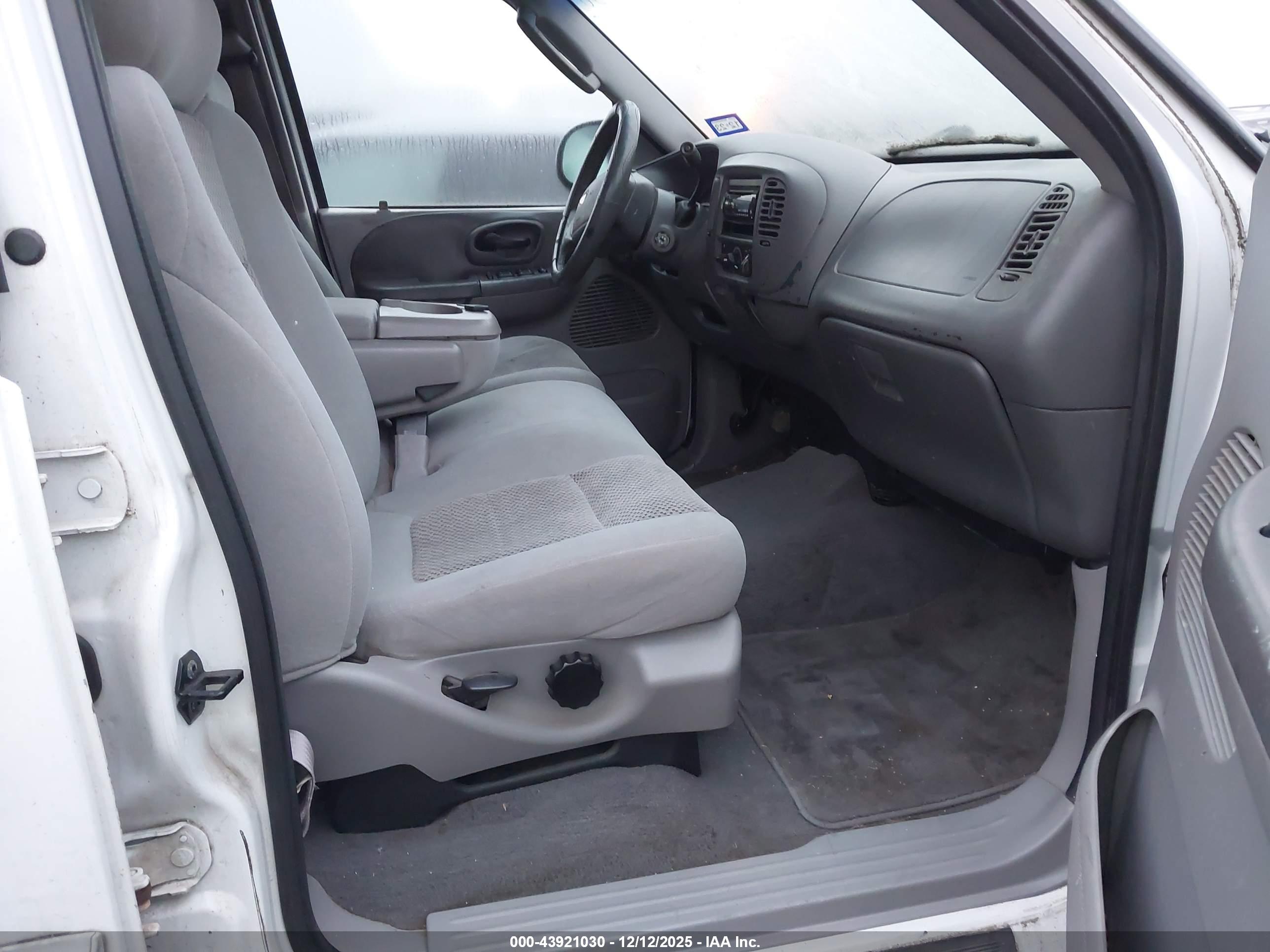 FORD F-150 image 5