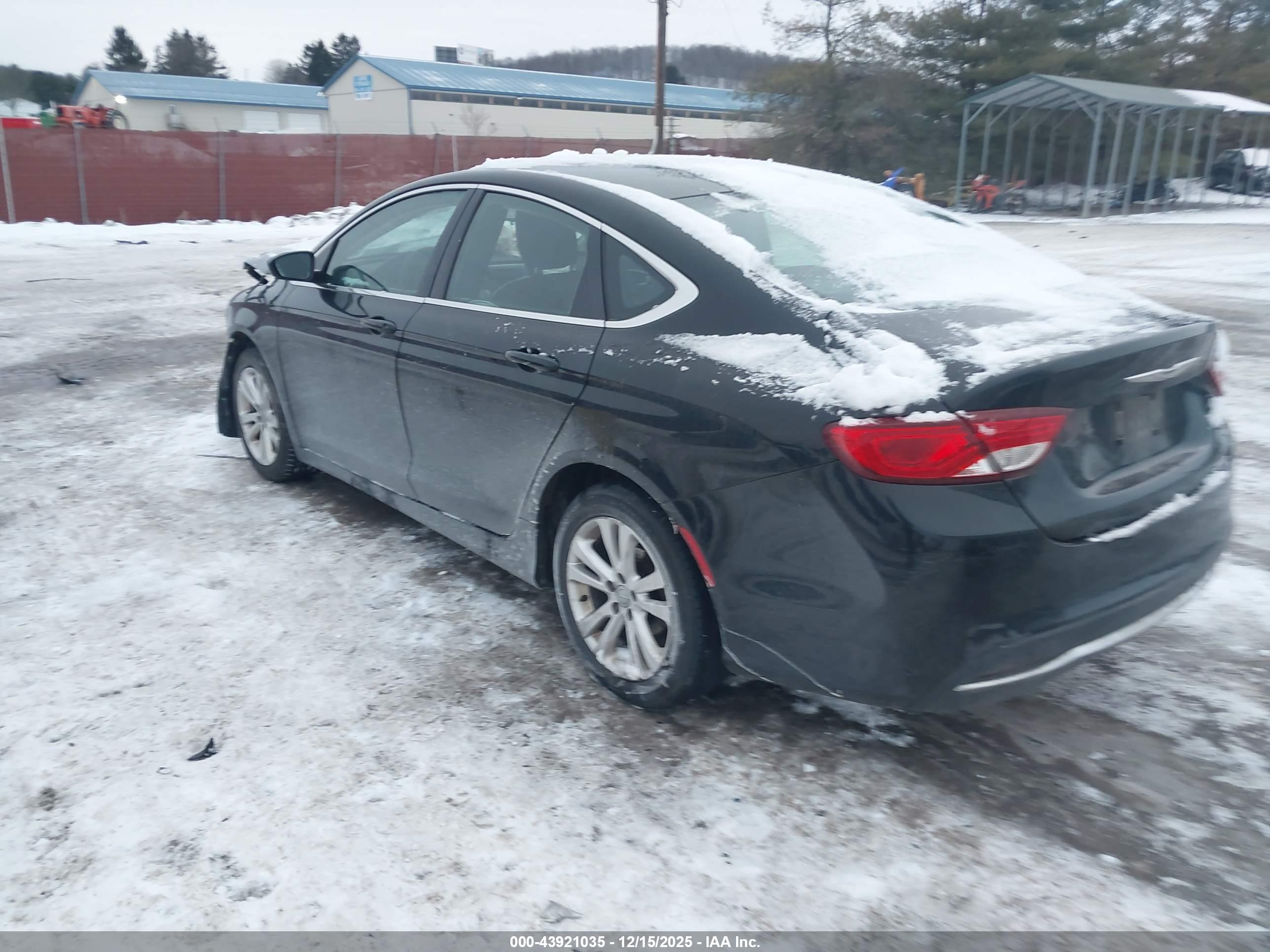 CHRYSLER 200 image 3