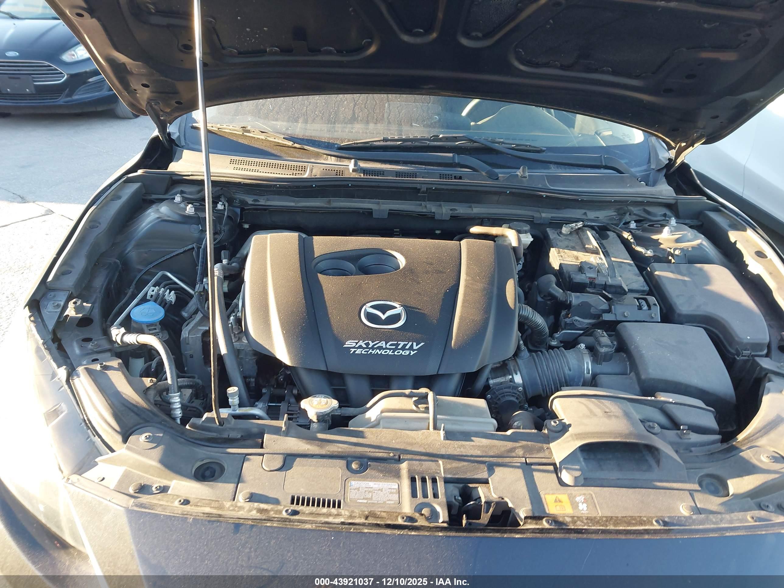 MAZDA MAZDA3 image 10