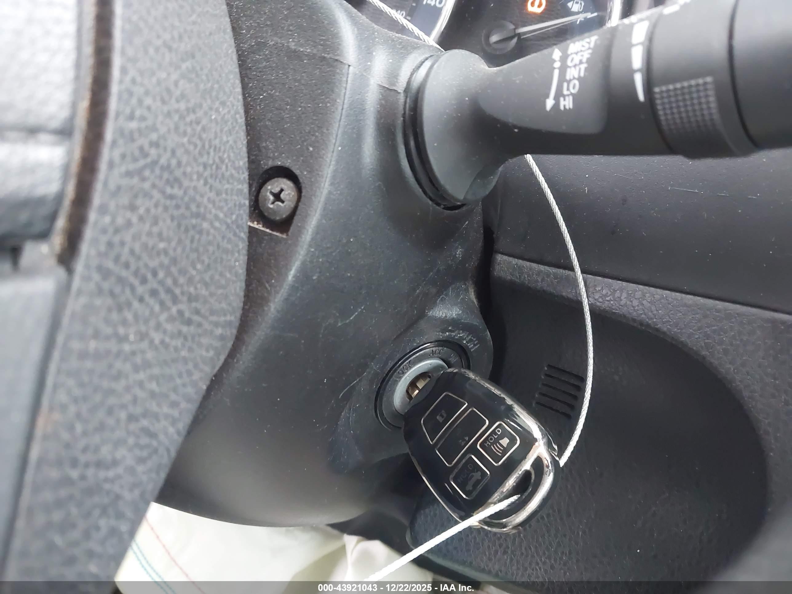 TOYOTA COROLLA image 11