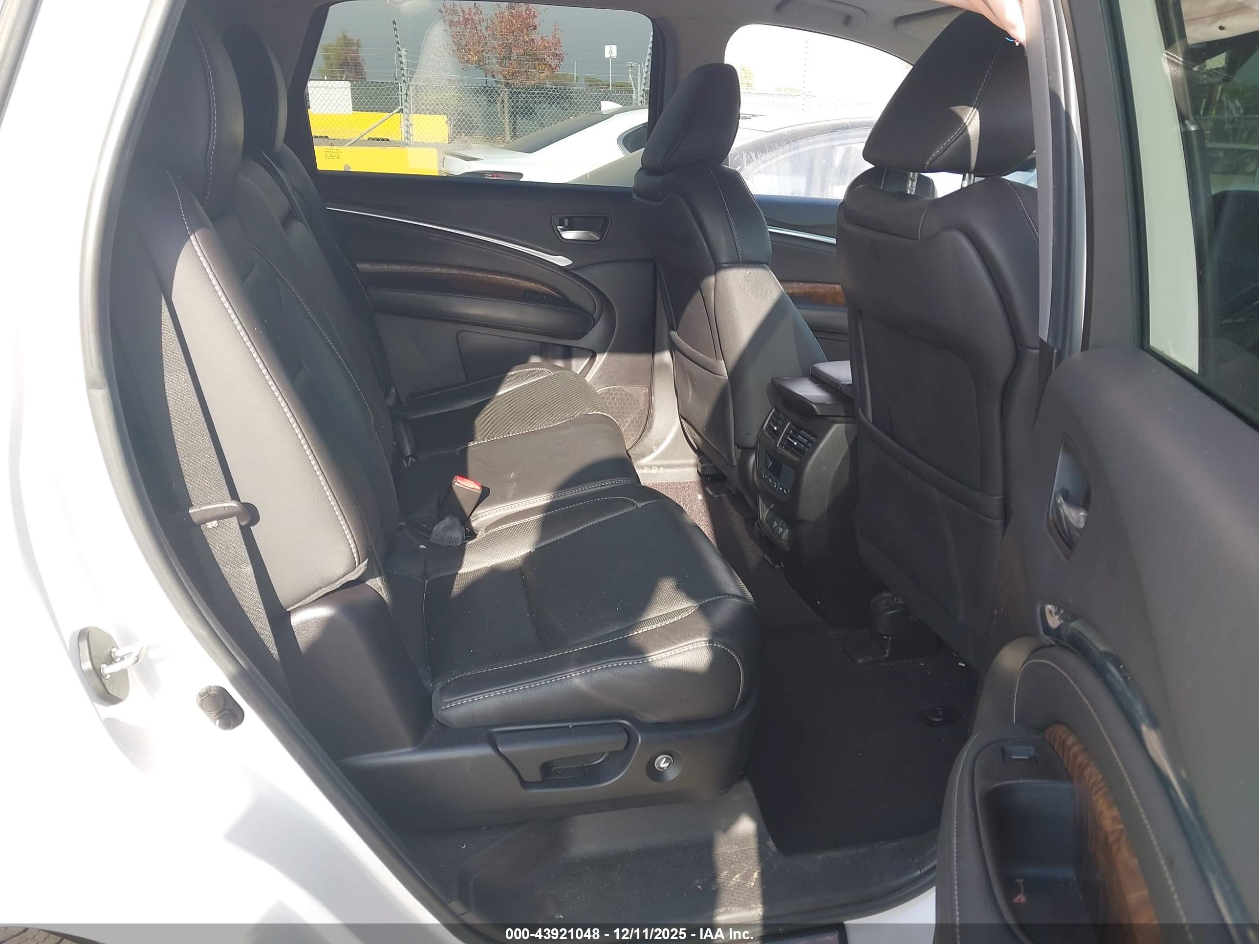 ACURA MDX image 8