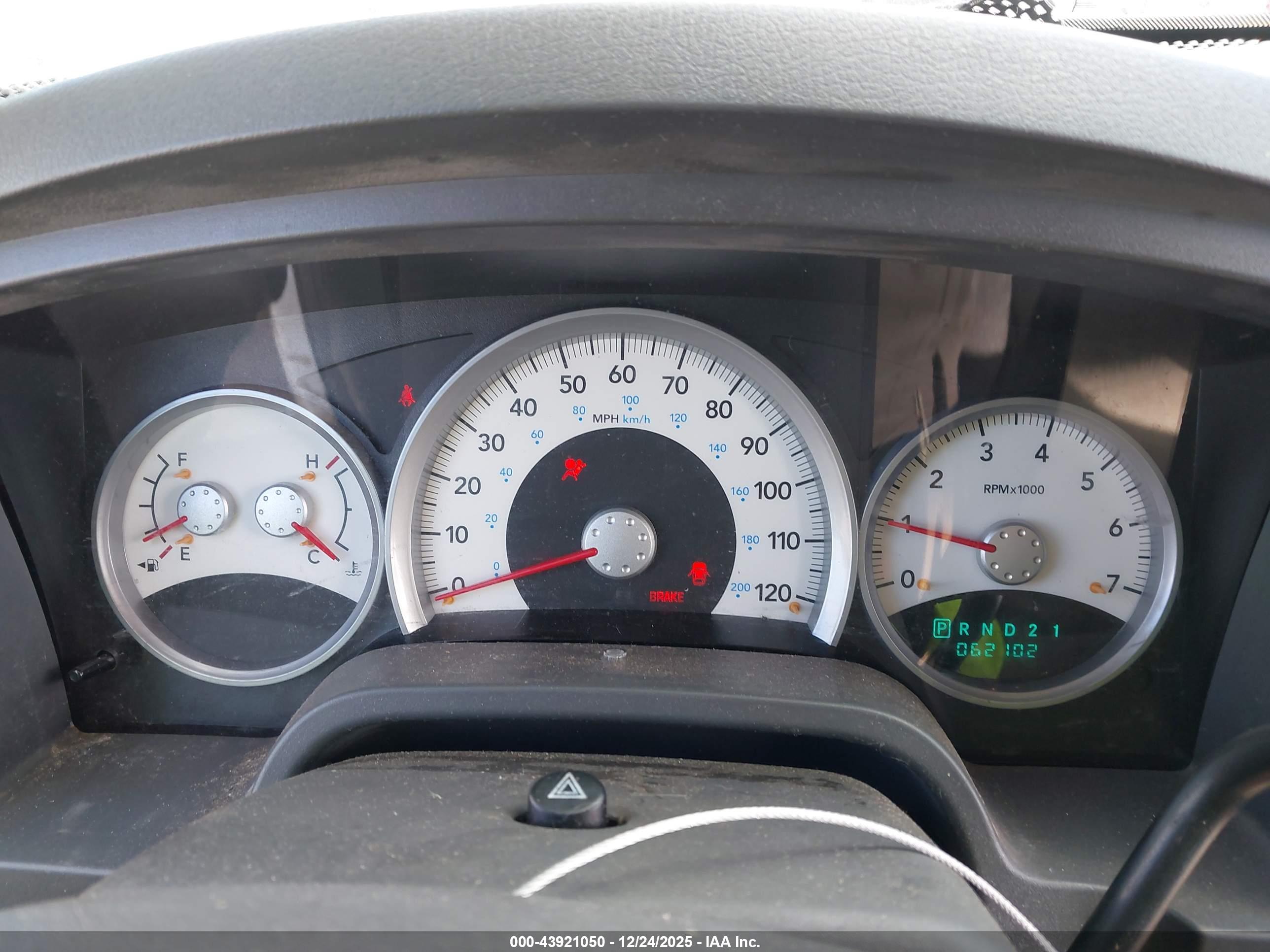 DODGE DAKOTA image 7