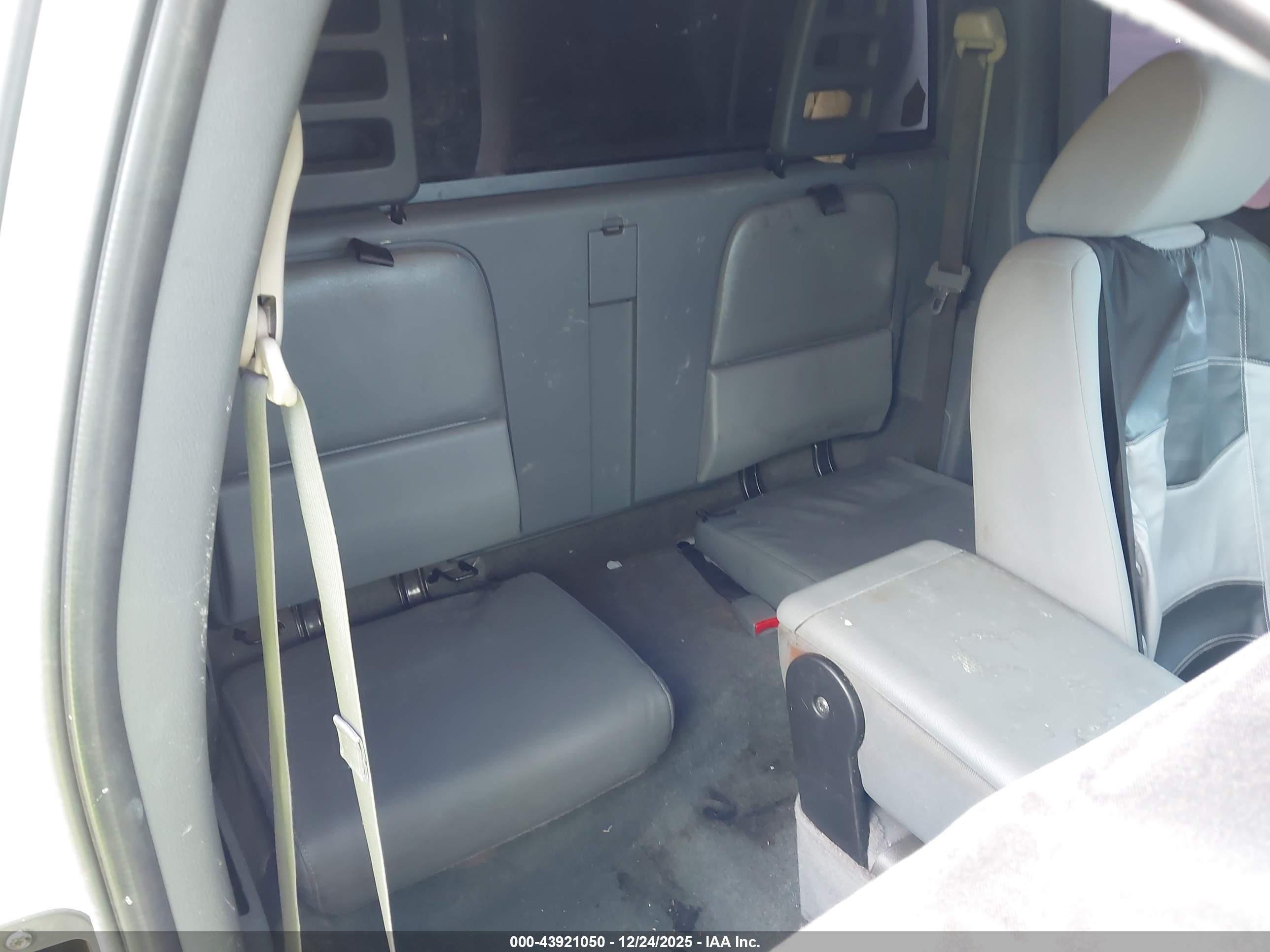 DODGE DAKOTA image 8