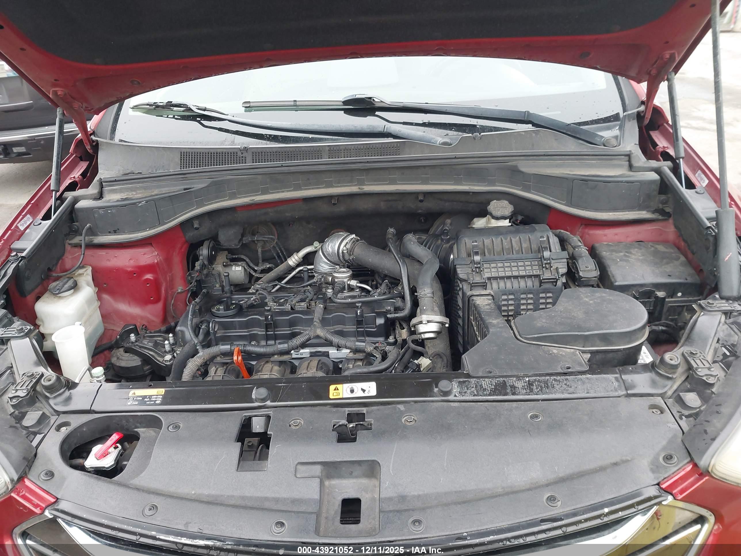 HYUNDAI SANTA image 10